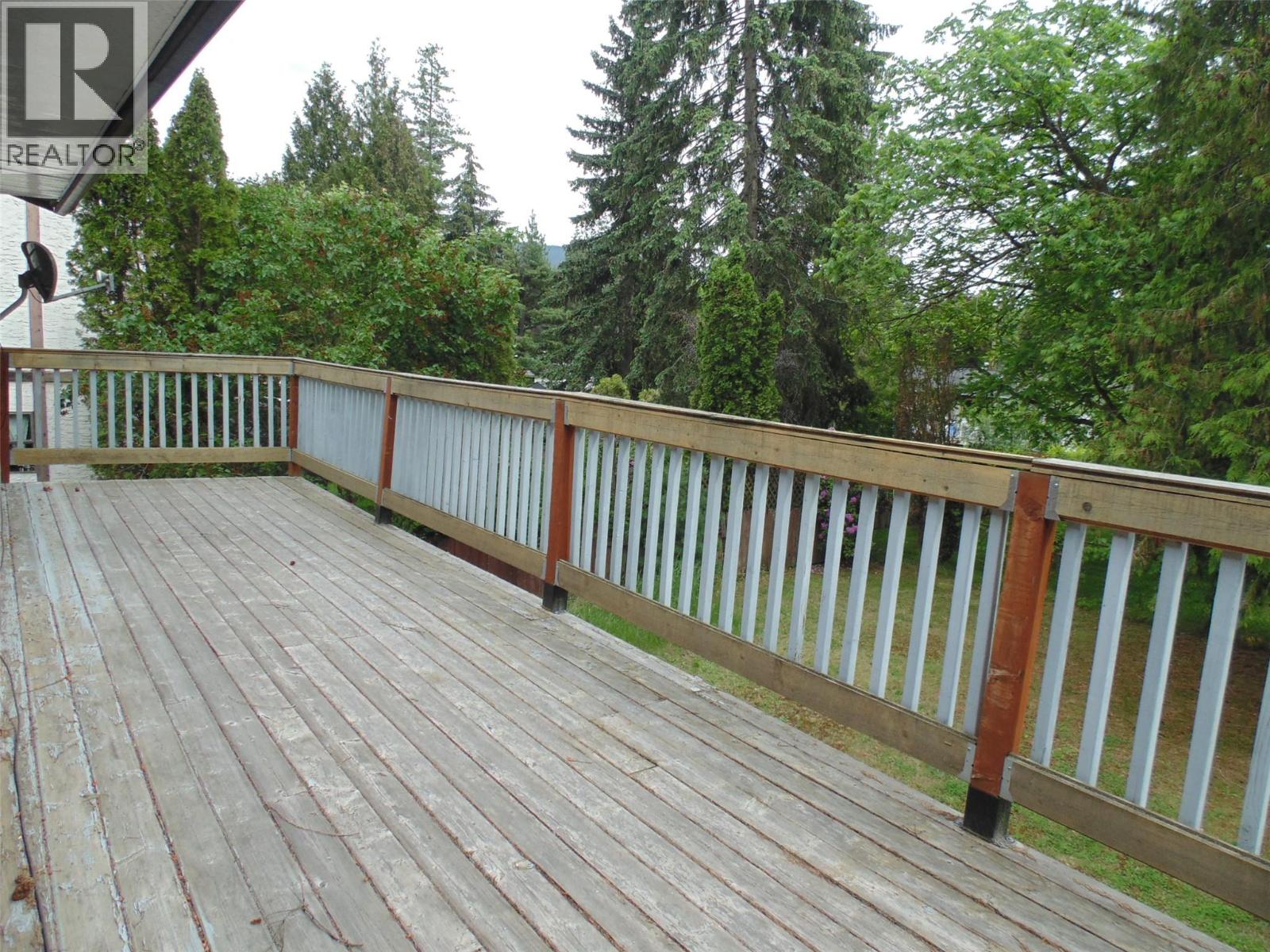 1410 Highland Drive, Castlegar, British Columbia  V1N 3V9 - Photo 18 - 10389648