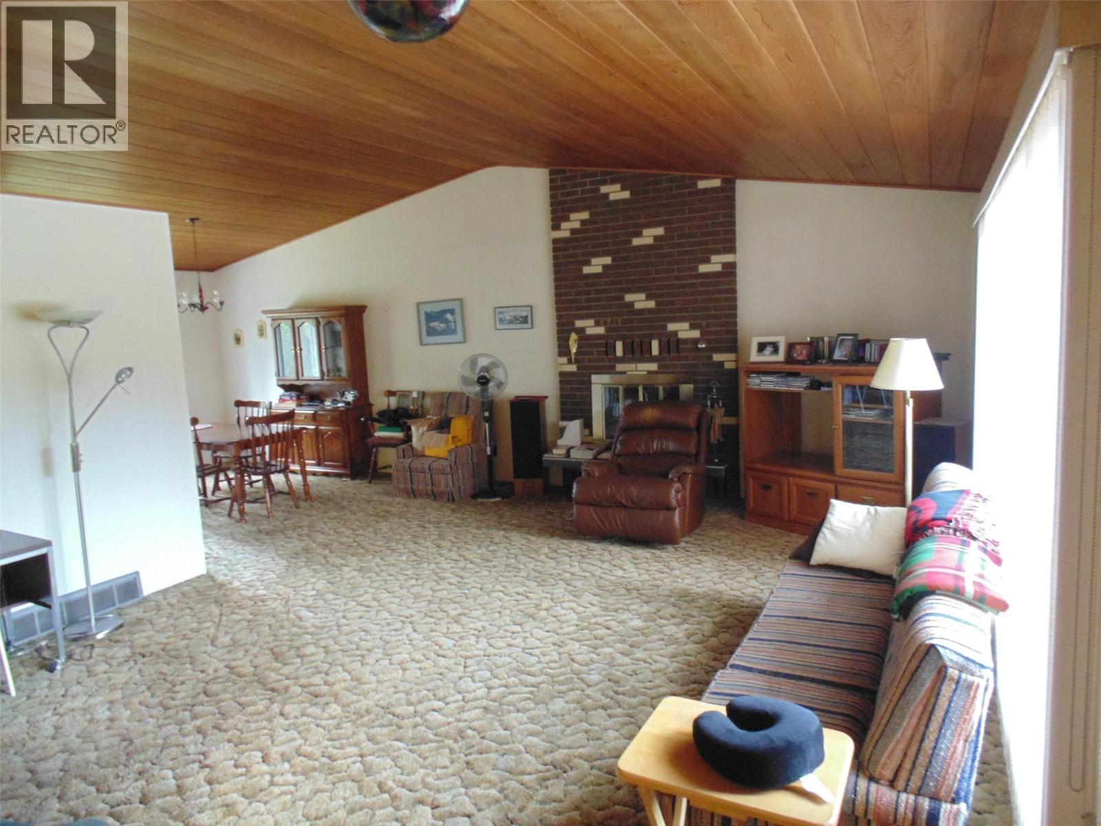 1410 Highland Drive, Castlegar, British Columbia  V1N 3V9 - Photo 7 - 10389648