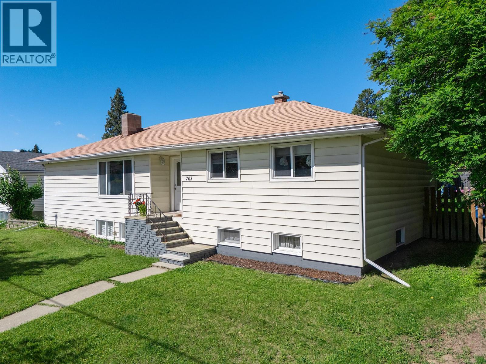 703 14TH  S Avenue, cranbrook, British Columbia