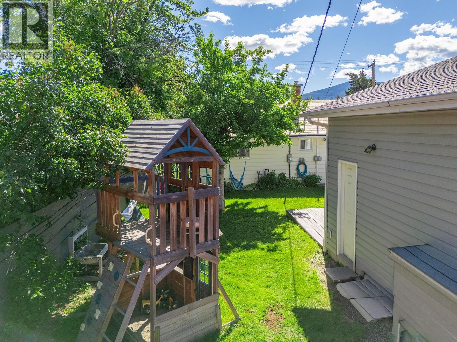 703 14th  S Avenue, Cranbrook, British Columbia  V1C 2Y2 - Photo 36 - 10390954