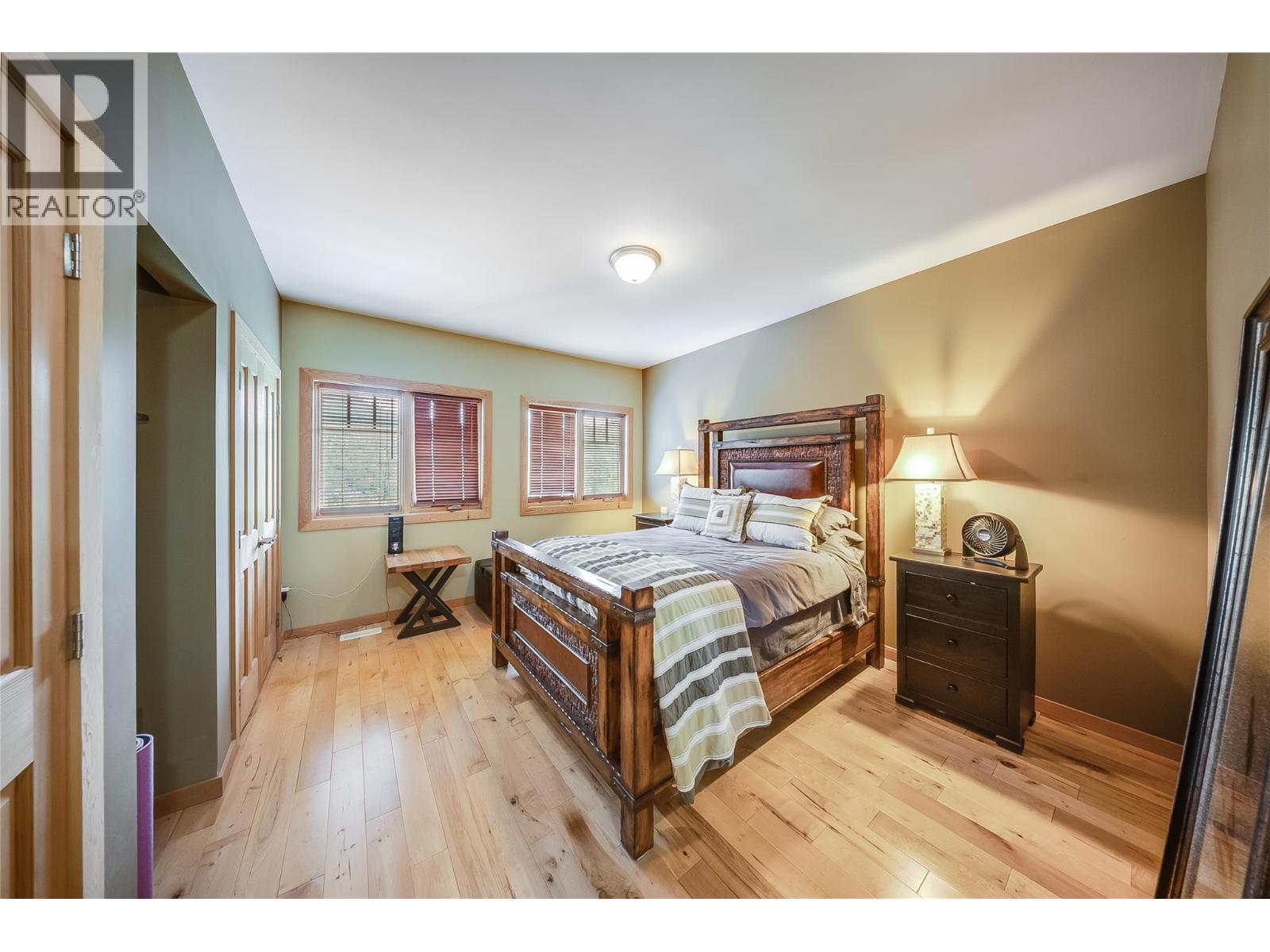 1009 Silvertip Road, Rossland, British Columbia  V0G 1Y0 - Photo 22 - 10388381