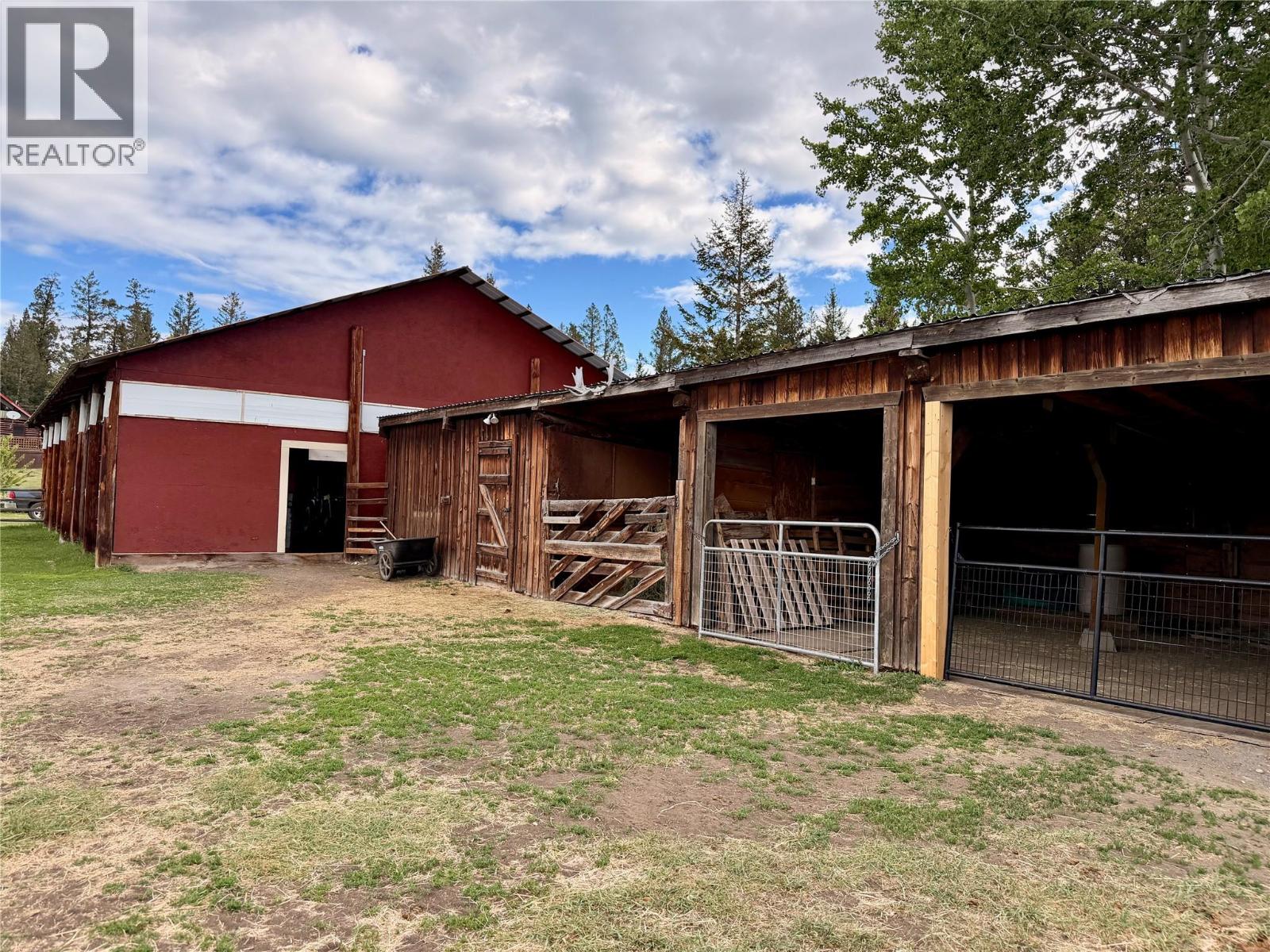 880 Isadore Road, Clinton, British Columbia  V0K 1K0 - Photo 15 - 10390981