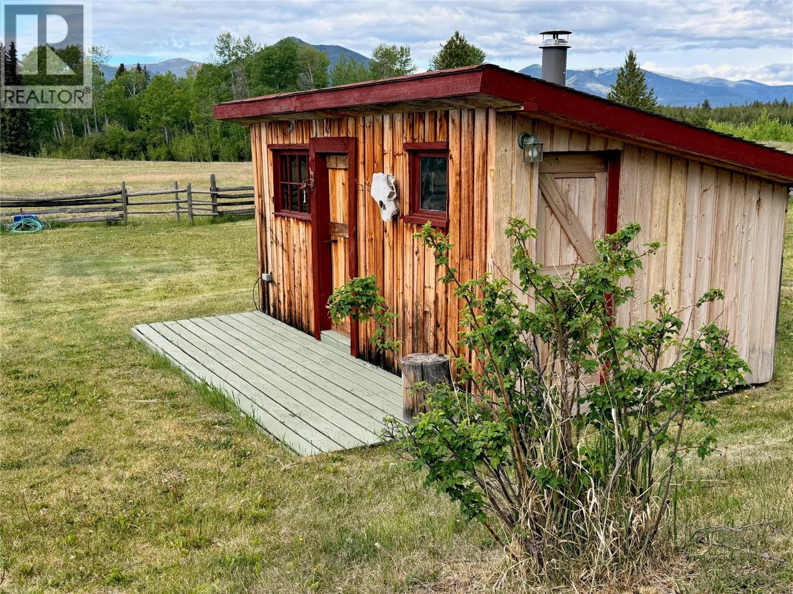 880 Isadore Road, Clinton, British Columbia  V0K 1K0 - Photo 37 - 10390981