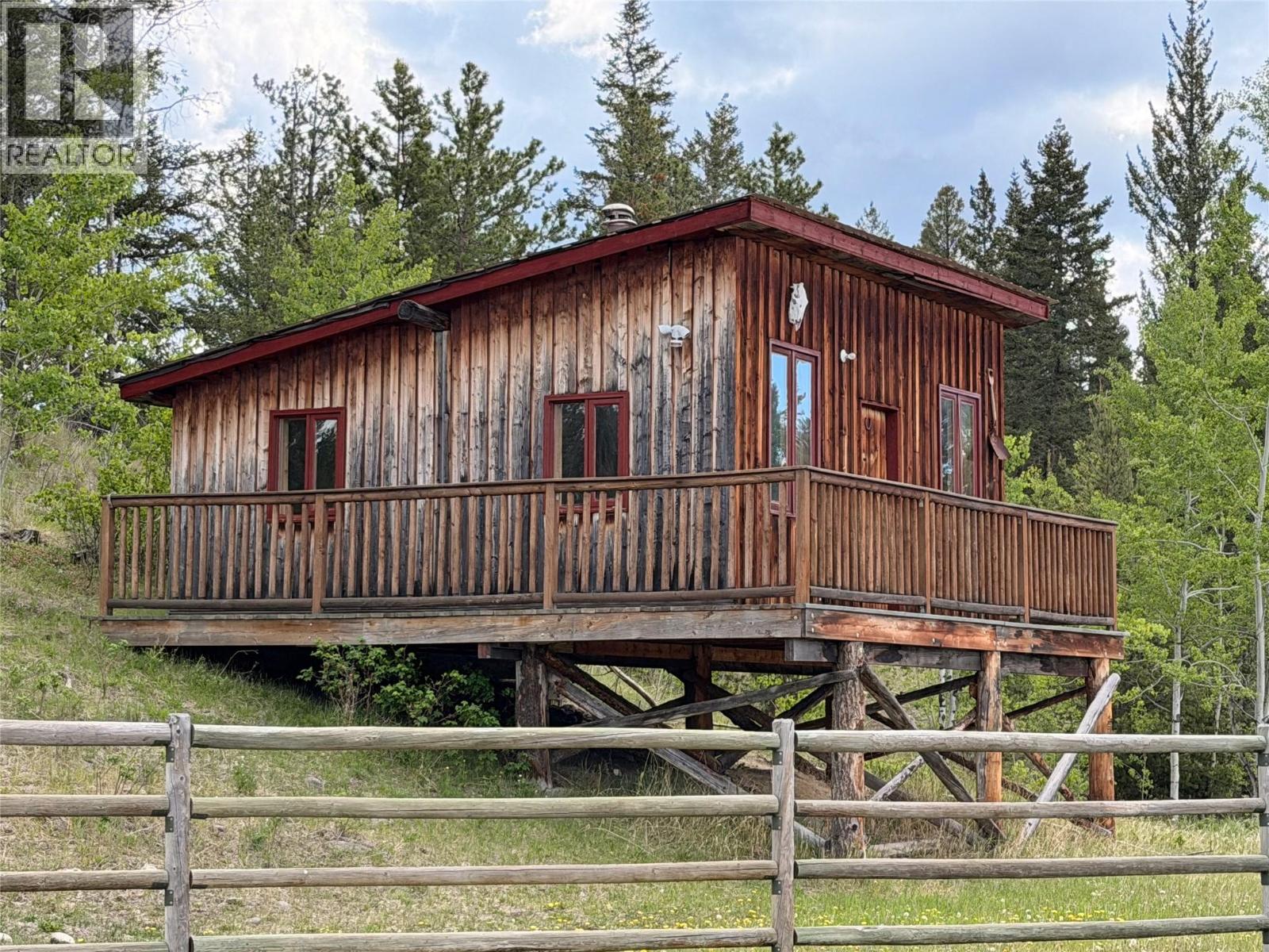 880 Isadore Road, Clinton, British Columbia  V0K 1K0 - Photo 38 - 10390981