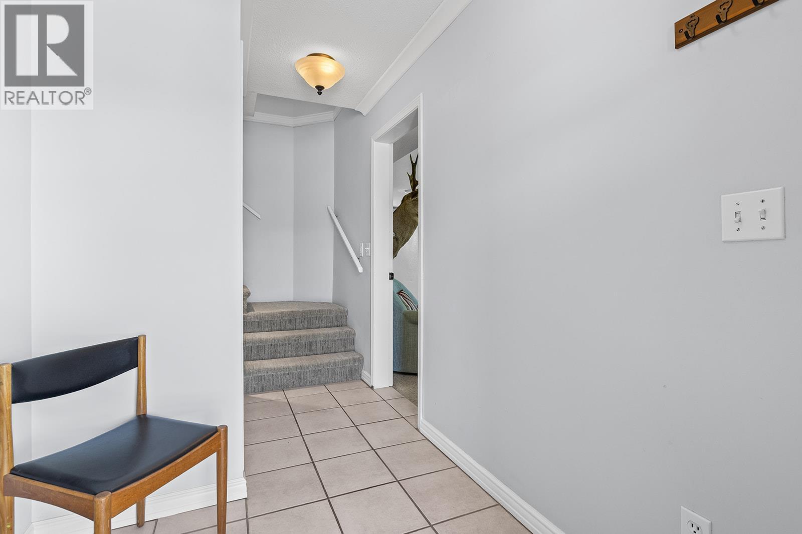 145 Heldon Court, Kelowna, British Columbia  V1Z 3S5 - Photo 3 - 10390839