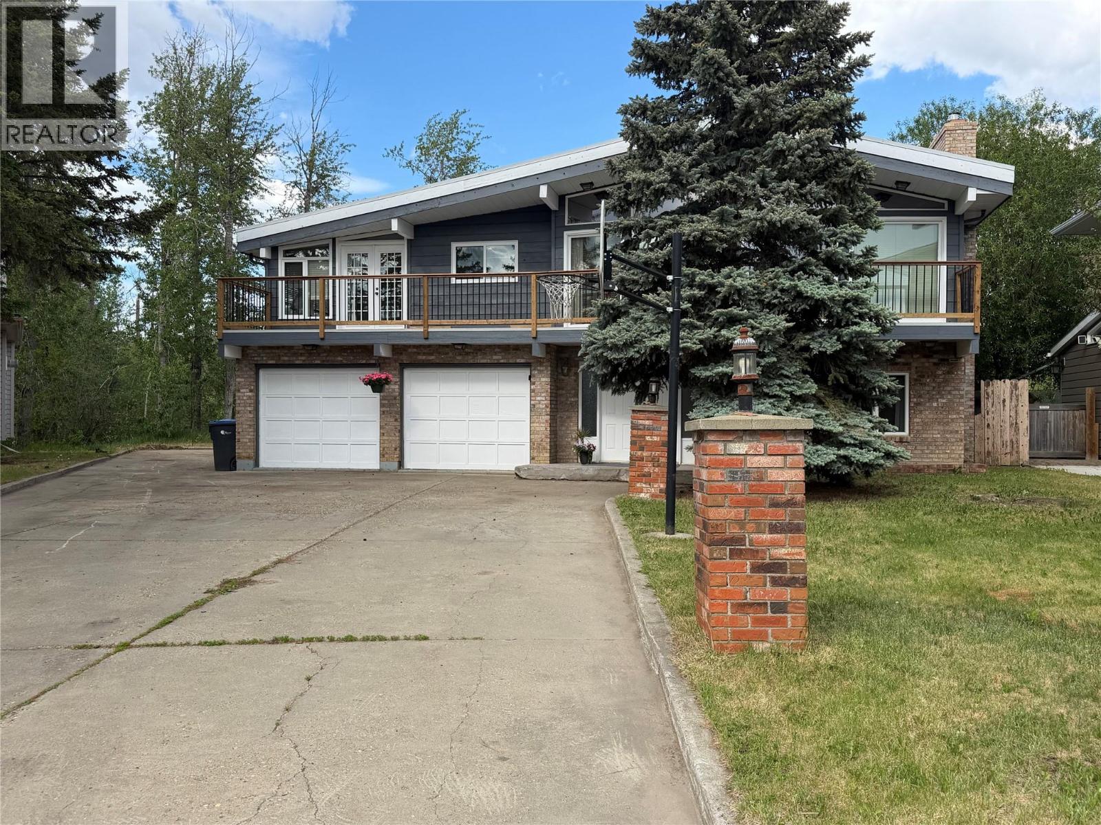 10704 Pinecrest Lane, dawson creek, British Columbia