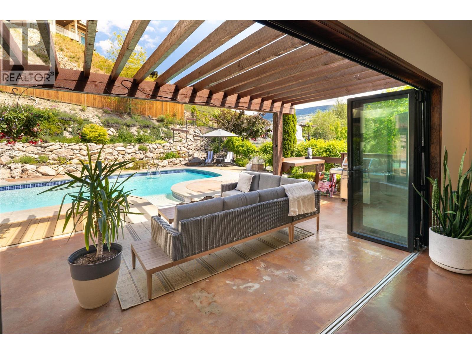 1107 Henderson Drive, Kelowna, British Columbia  V1P 1L8 - Photo 14 - 10389198