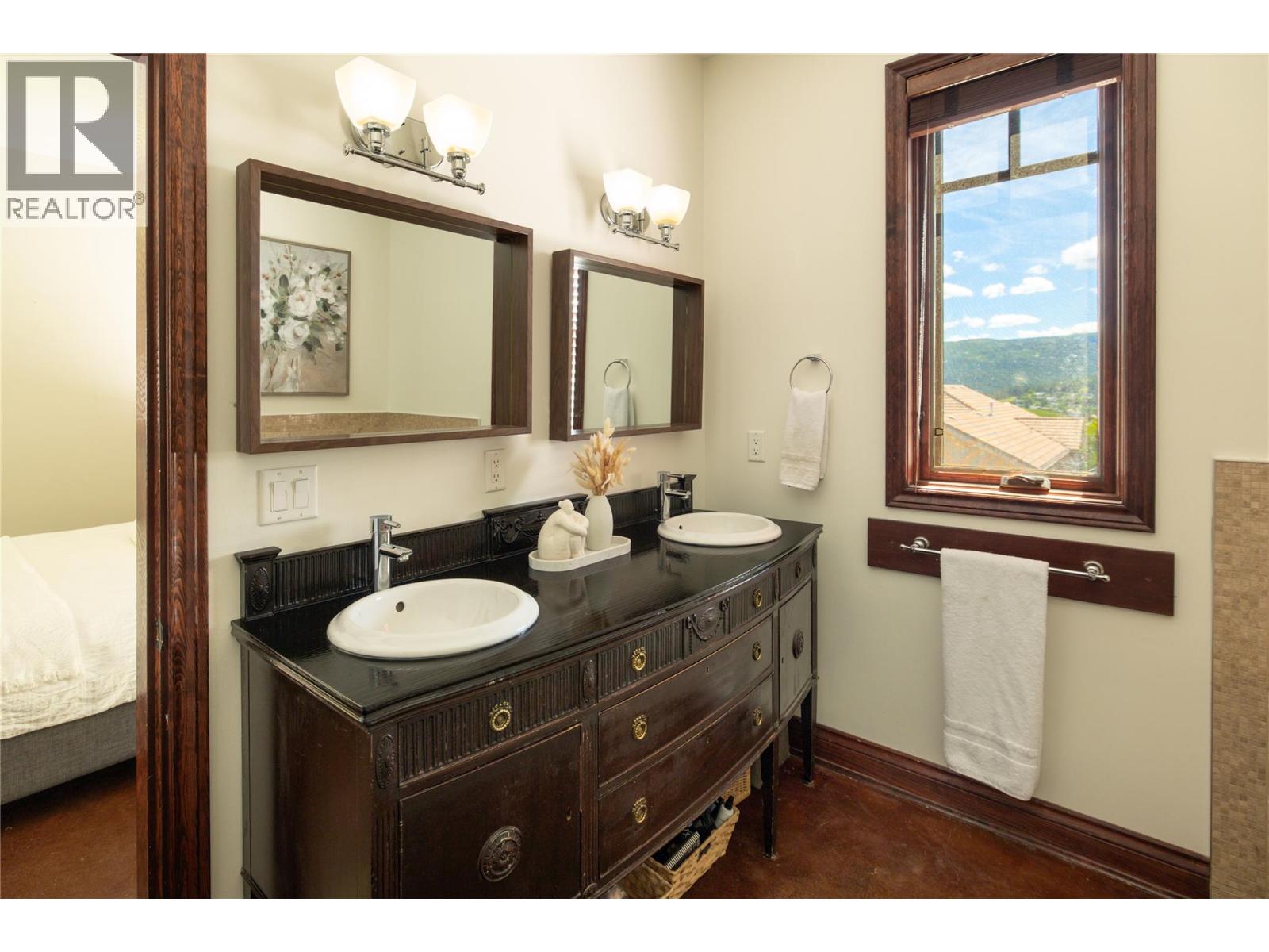 1107 Henderson Drive, Kelowna, British Columbia  V1P 1L8 - Photo 28 - 10389198