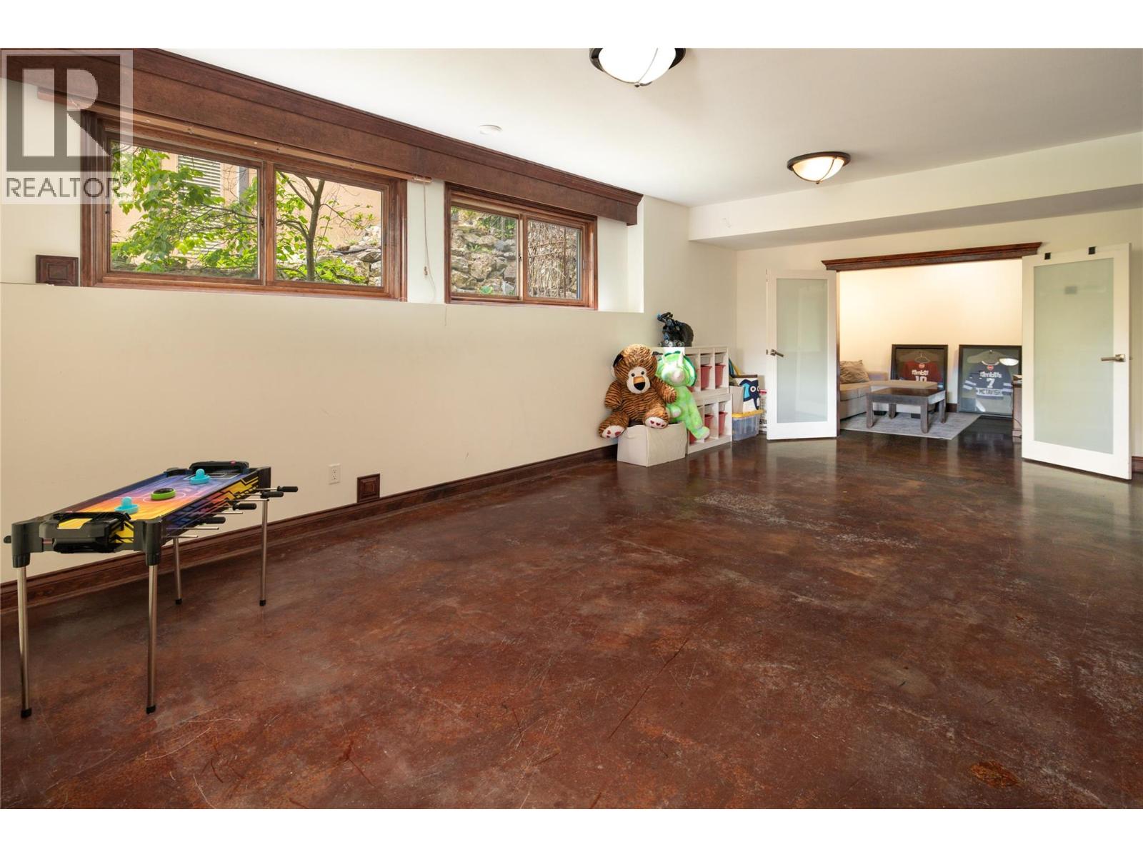 1107 Henderson Drive, Kelowna, British Columbia  V1P 1L8 - Photo 43 - 10389198