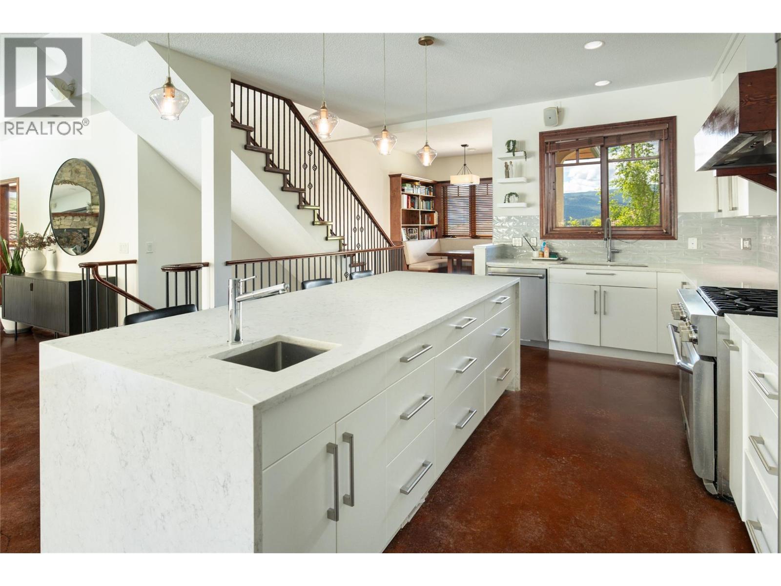 1107 Henderson Drive, Kelowna, British Columbia  V1P 1L8 - Photo 5 - 10389198