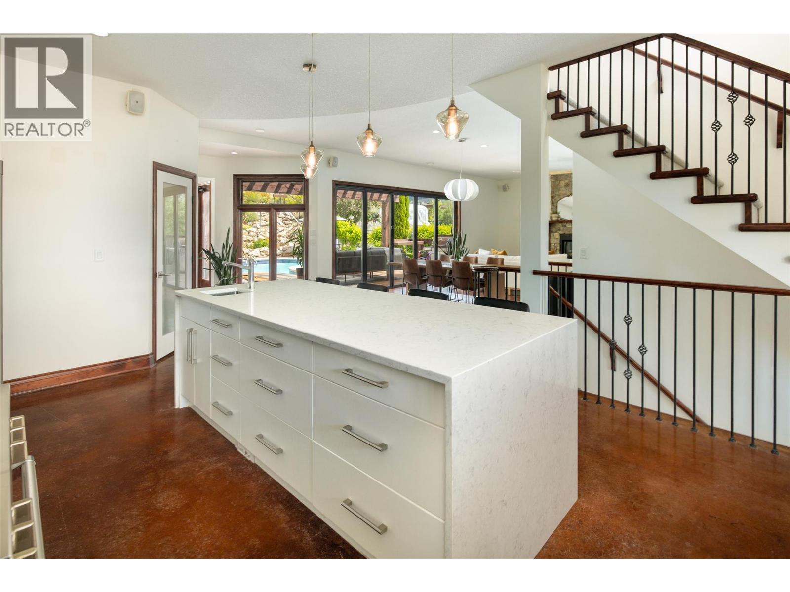 1107 Henderson Drive, Kelowna, British Columbia  V1P 1L8 - Photo 8 - 10389198