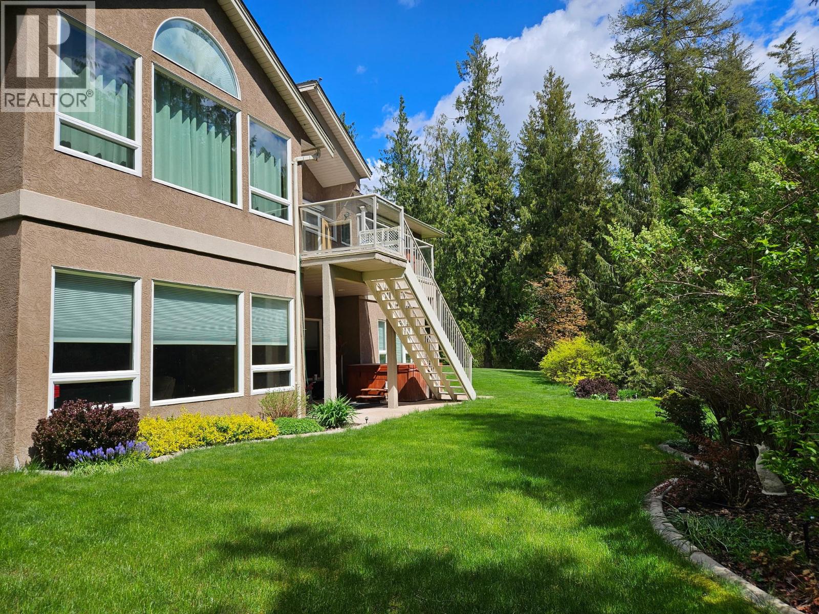 2470 24 Avenue Ne, Salmon Arm, British Columbia  V1E 3Y4 - Photo 3 - 10390887