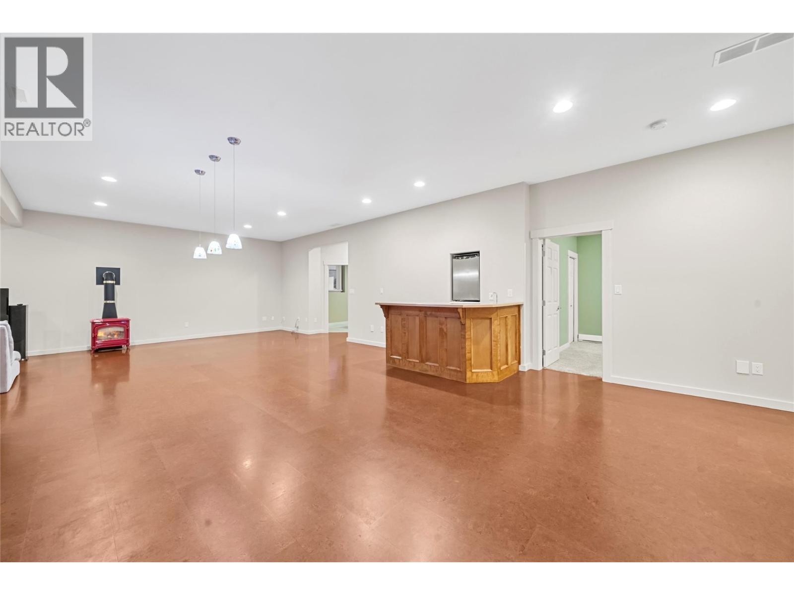 2470 24 Avenue Ne, Salmon Arm, British Columbia  V1E 3Y4 - Photo 37 - 10390887