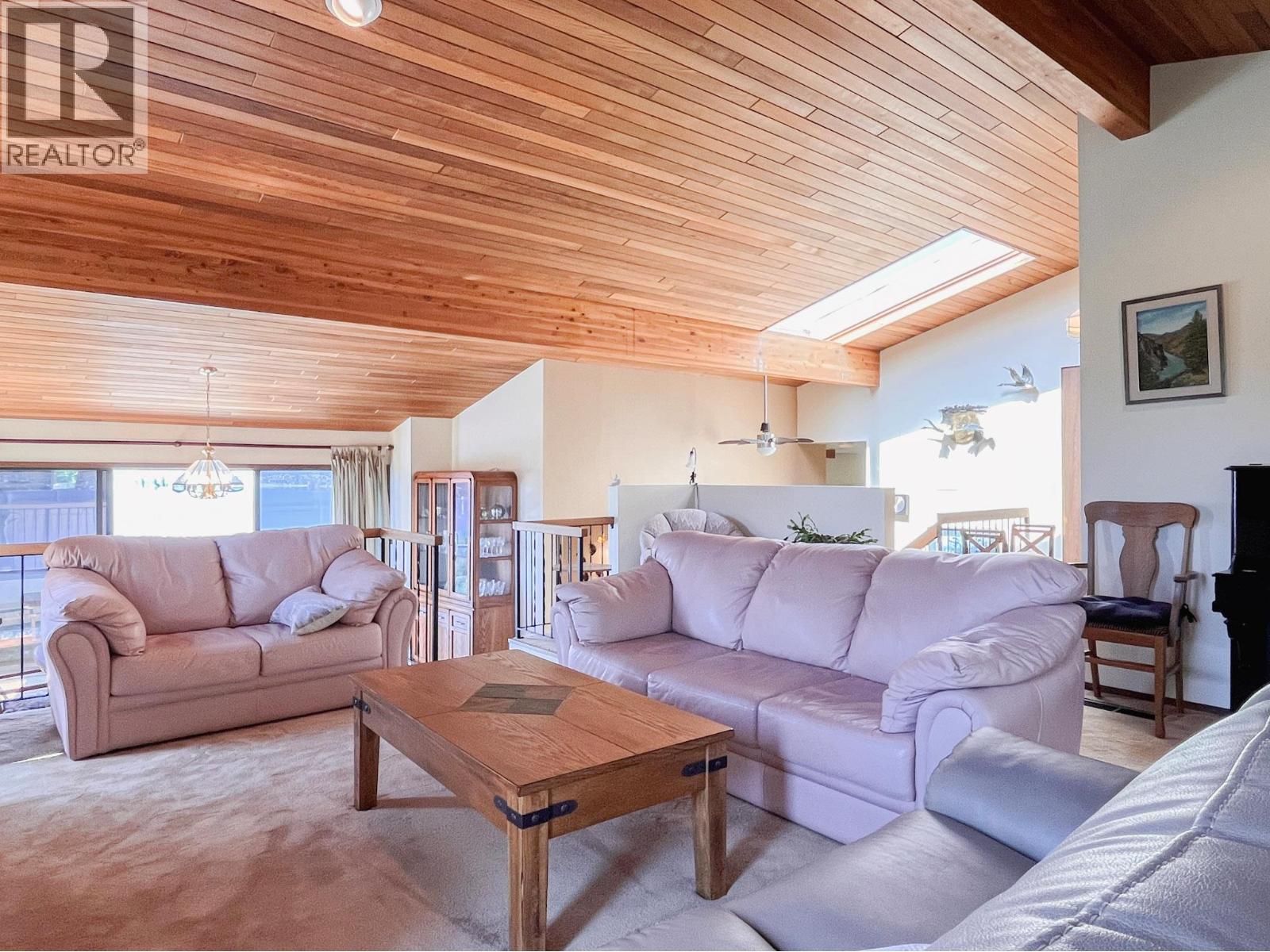 4610 37th Street, Osoyoos, British Columbia  V0H 1V6 - Photo 9 - 10390937