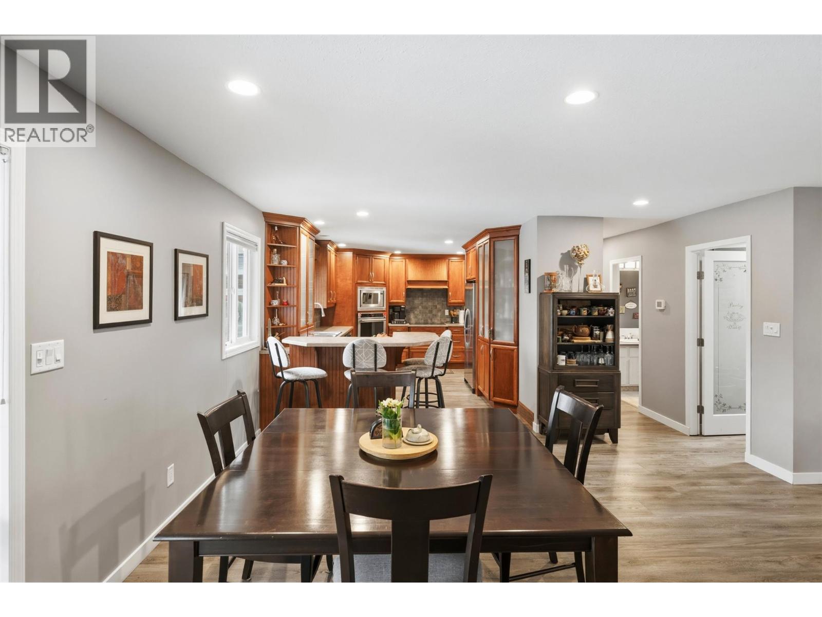 7145 Tucelnuit Drive, Oliver, British Columbia  V0H 1T2 - Photo 6 - 10390528