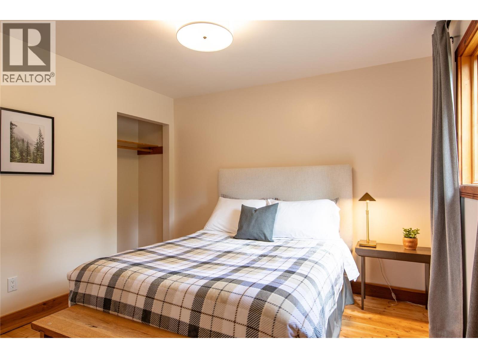 2415 Kettleston Road, Golden, British Columbia  V0A 1H1 - Photo 10 - 10390585