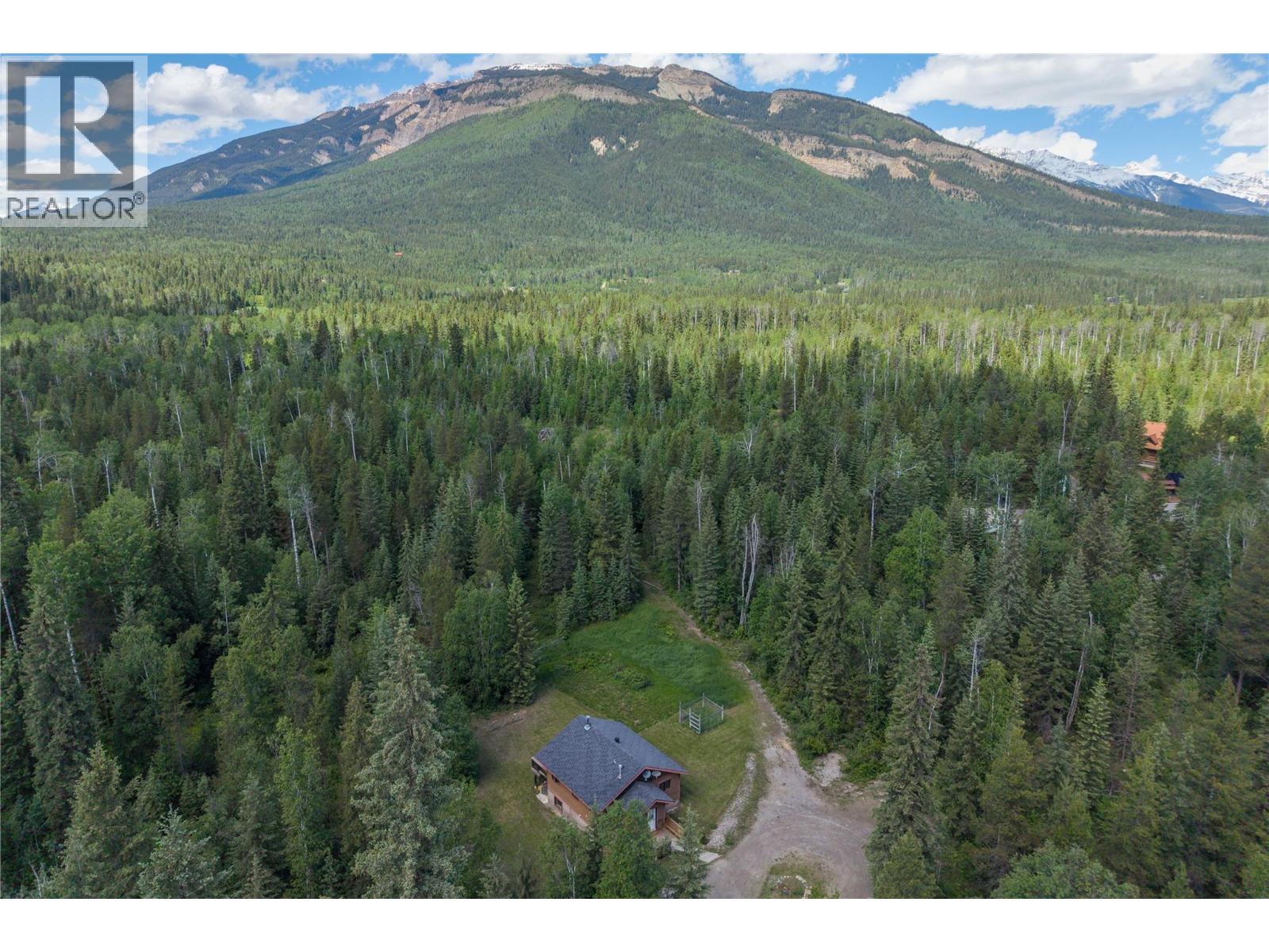 2415 Kettleston Road, Golden, British Columbia  V0A 1H1 - Photo 28 - 10390585