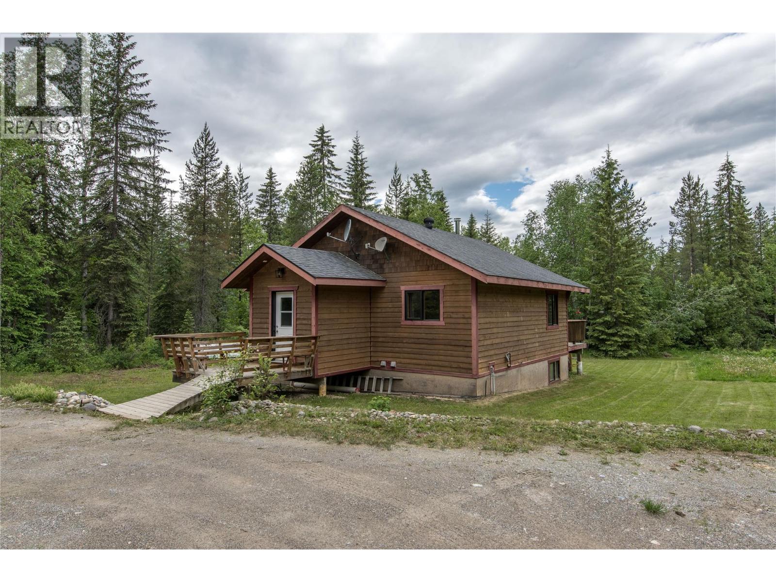 2415 Kettleston Road, Golden, British Columbia  V0A 1H1 - Photo 31 - 10390585