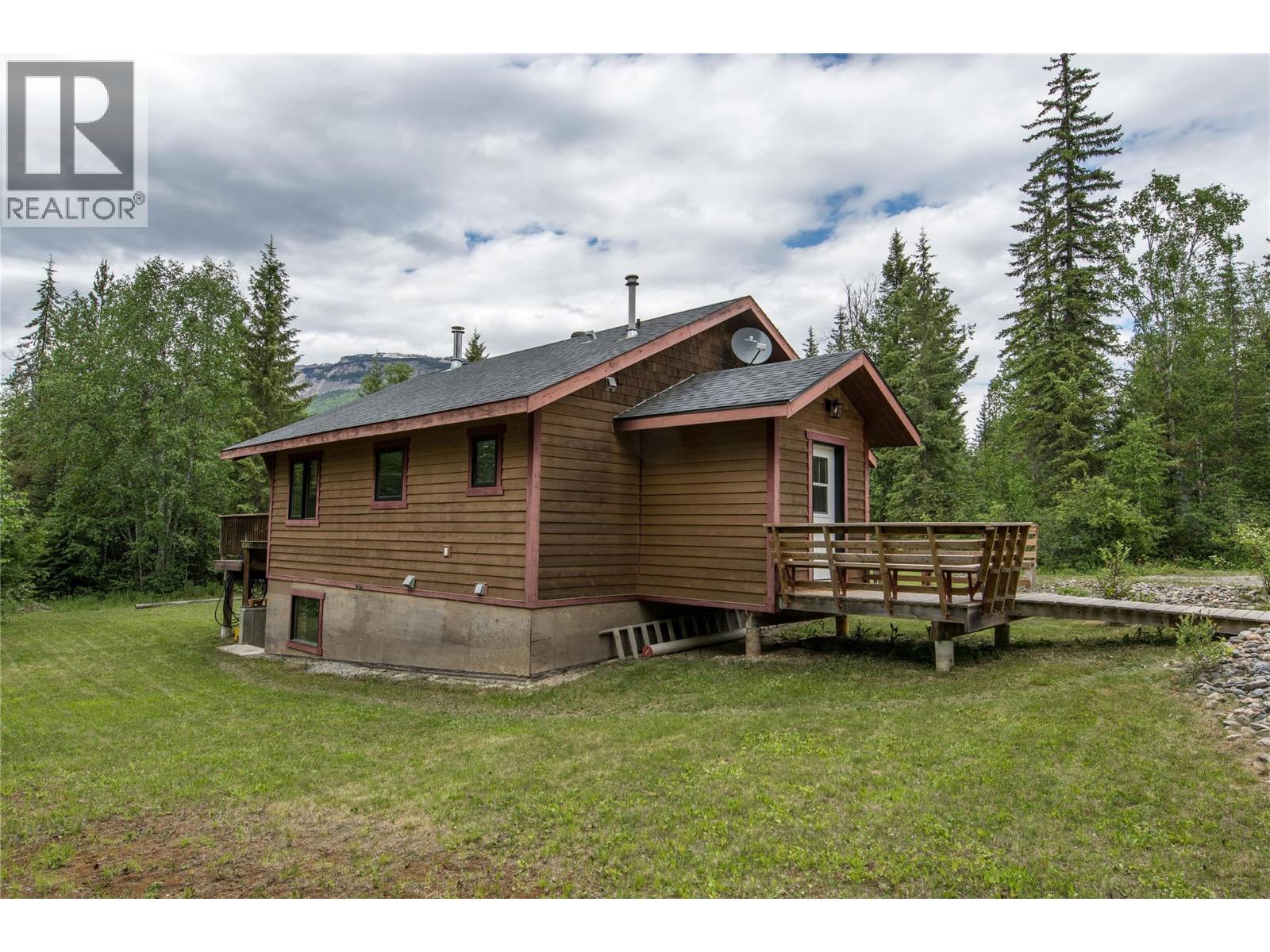 2415 Kettleston Road, Golden, British Columbia  V0A 1H1 - Photo 35 - 10390585