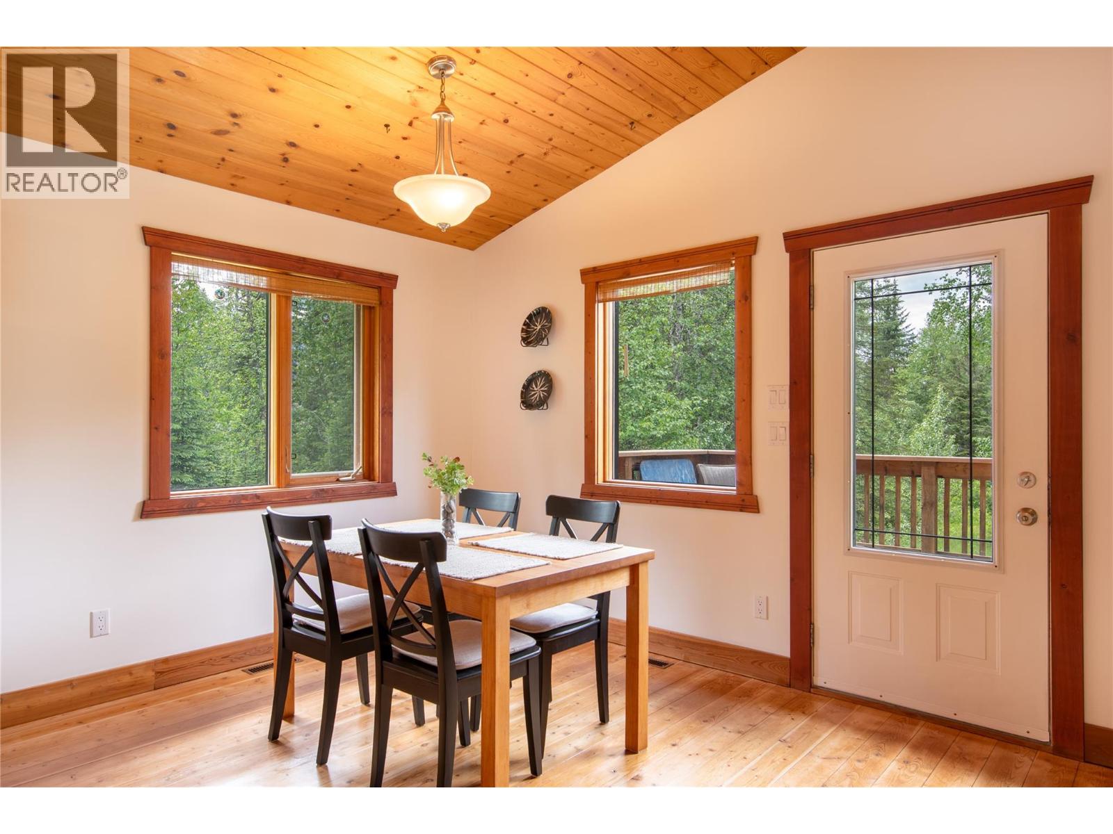 2415 Kettleston Road, Golden, British Columbia  V0A 1H1 - Photo 7 - 10390585