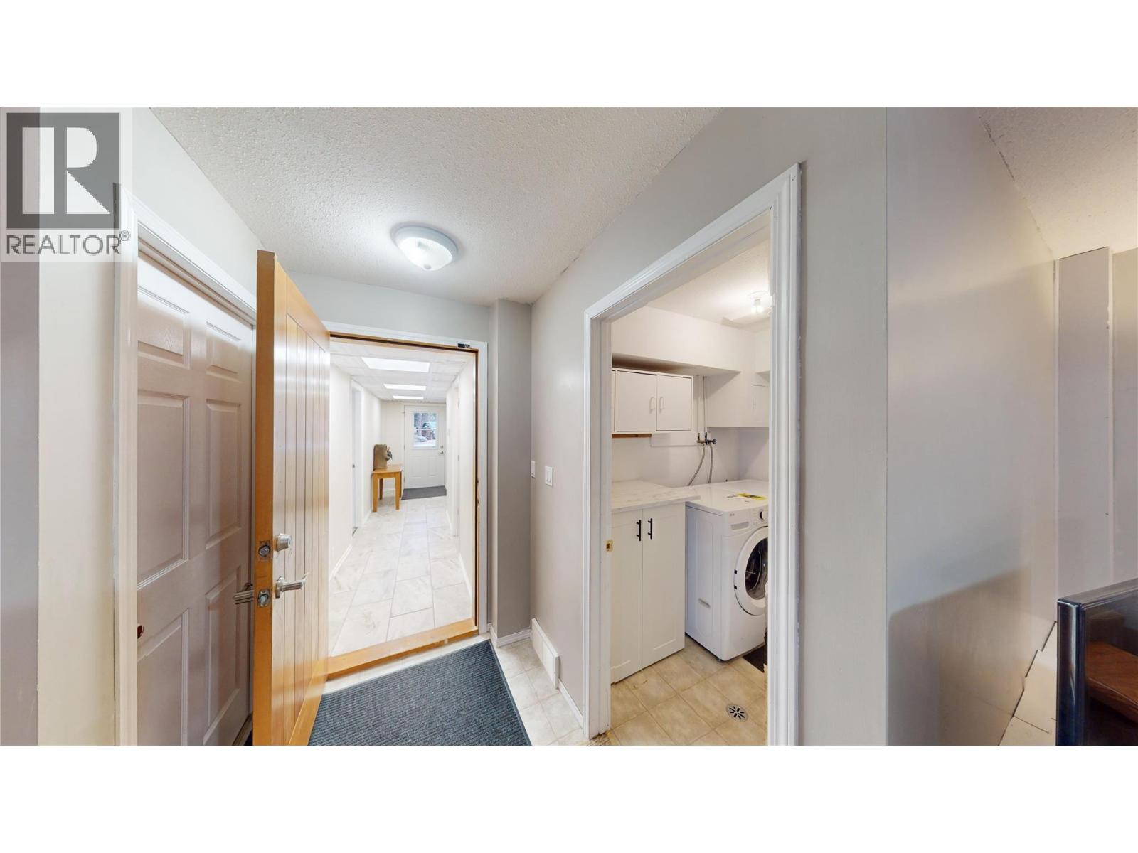 9725 Braunagel Road, Moyie, British Columbia  V0B 2A0 - Photo 36 - 10391014