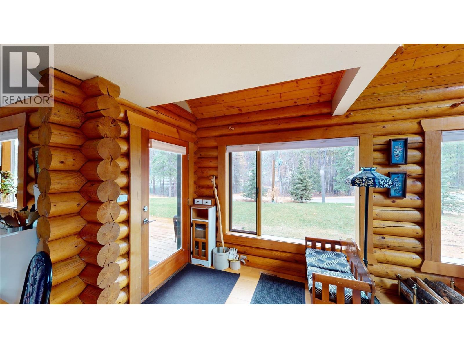 9725 Braunagel Road, Moyie, British Columbia  V0B 2A0 - Photo 8 - 10391014