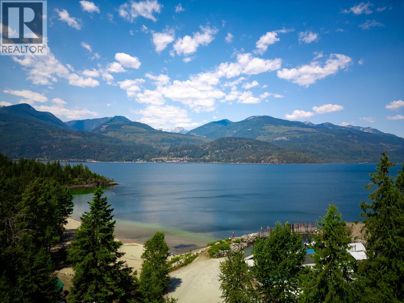 1766 Riondel  N Road, Riondel, British Columbia  V0B 2B0 - Photo 2 - 10390309
