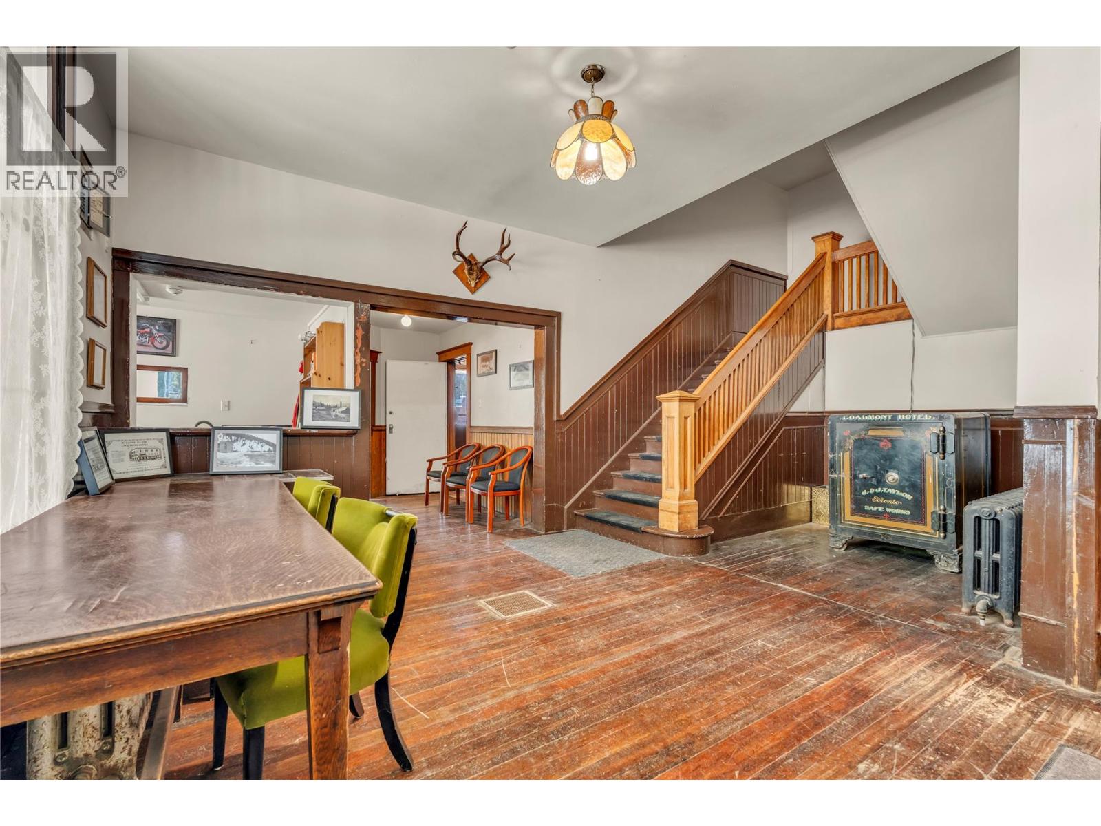 1853 Main Street, Coalmont-Tulameen, British Columbia  V0X 1G0 - Photo 86 - 10391061