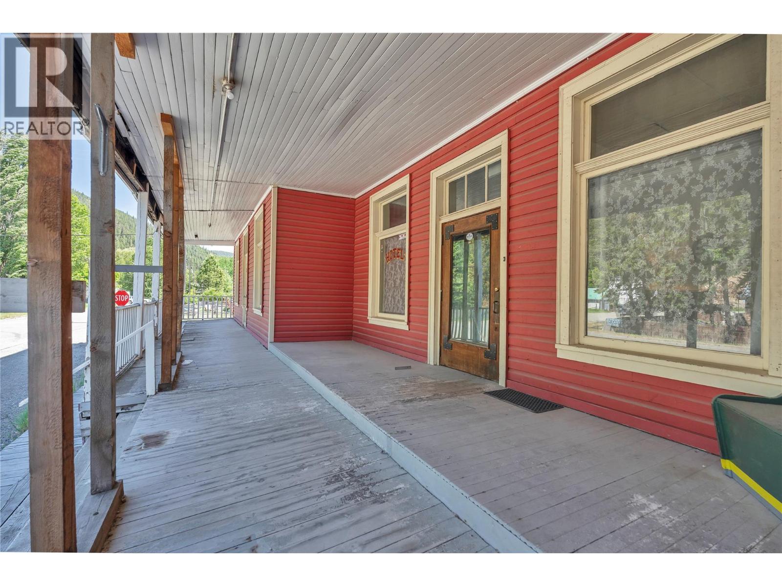 1853 Main Street, Coalmont-Tulameen, British Columbia  V0X 1G0 - Photo 93 - 10391061
