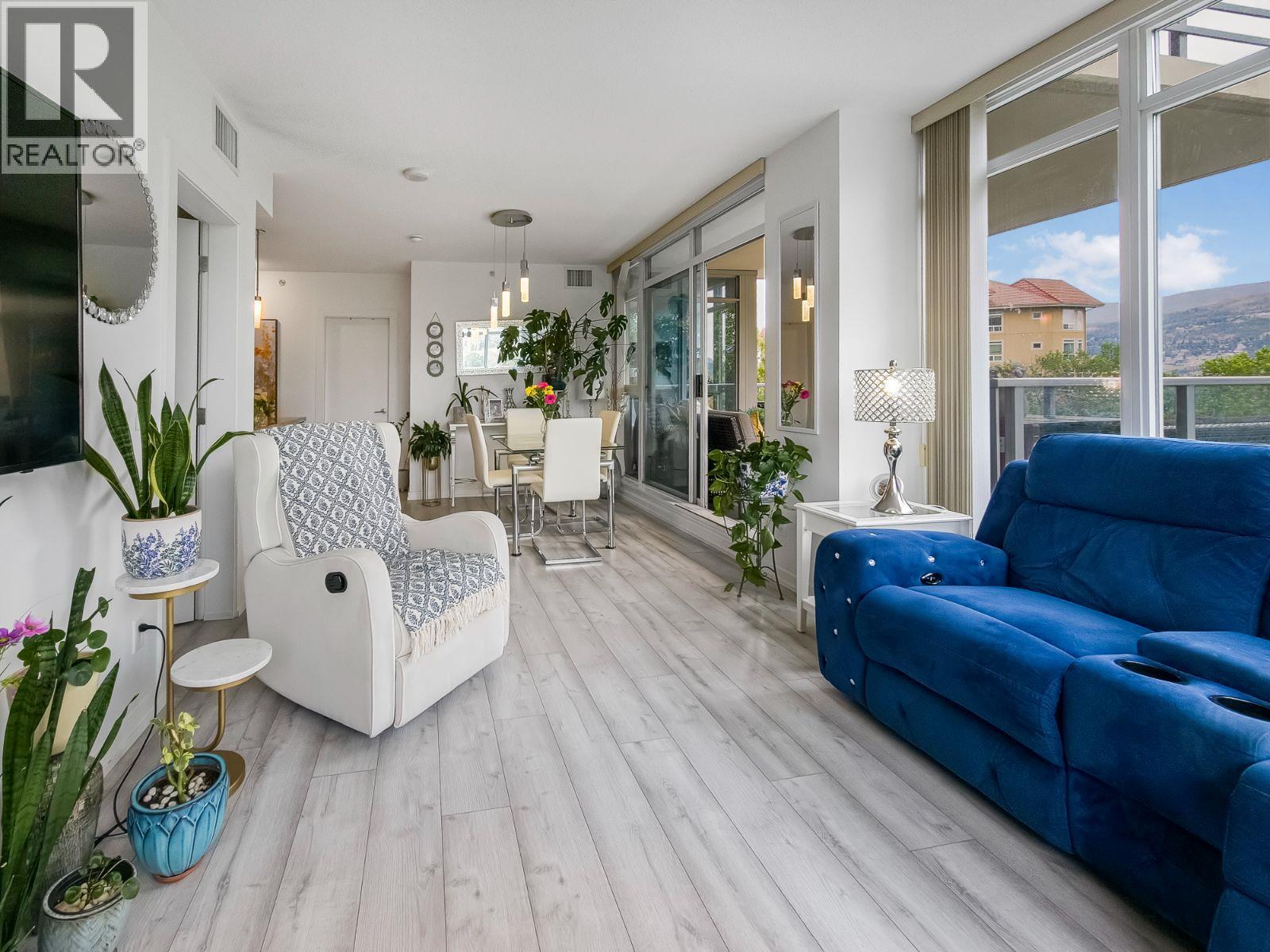 1075 Sunset Drive Unit# 401, Kelowna, British Columbia  V1Y 9Y9 - Photo 2 - 10390759