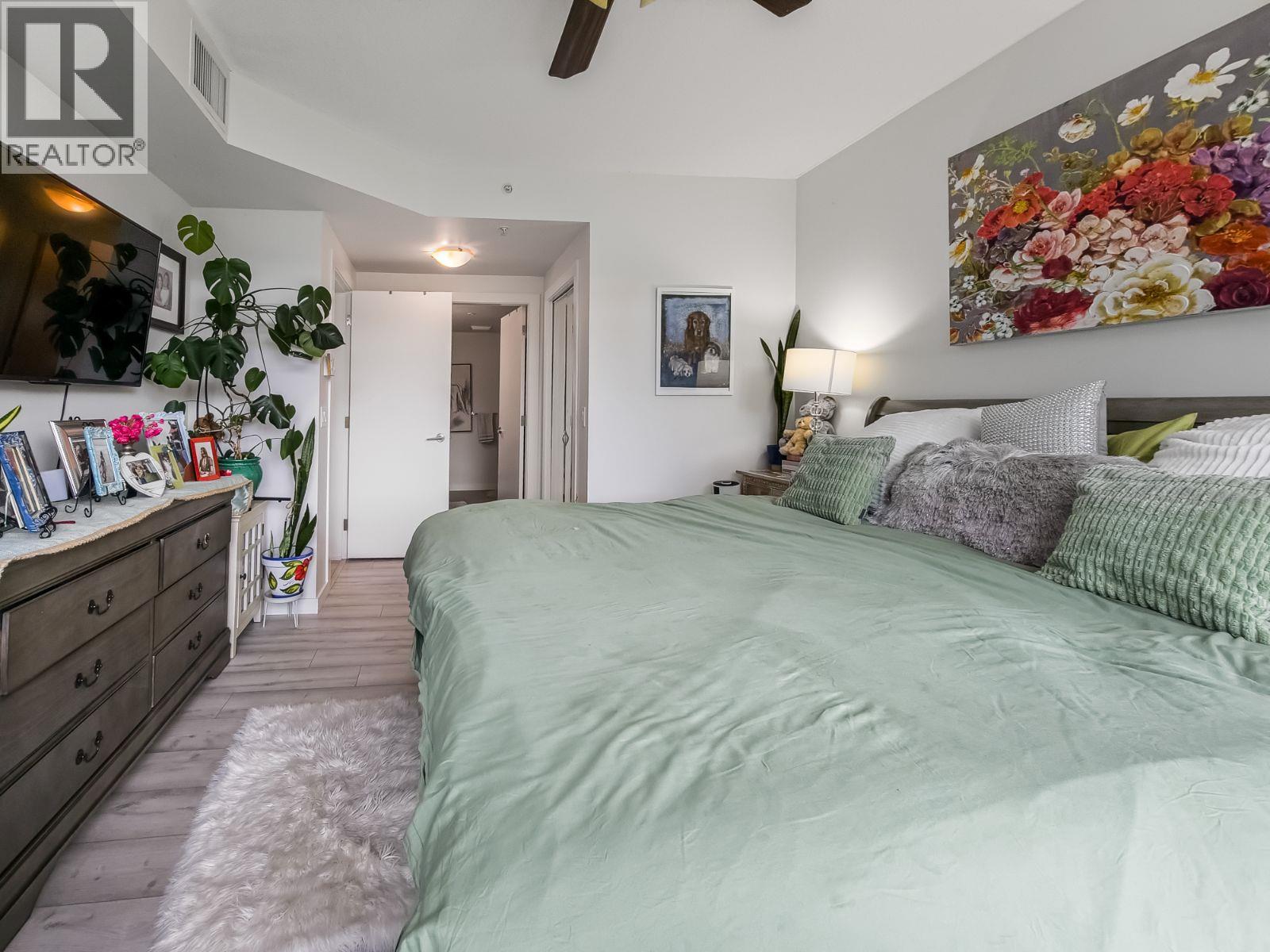 1075 Sunset Drive Unit# 401, Kelowna, British Columbia  V1Y 9Y9 - Photo 7 - 10390759