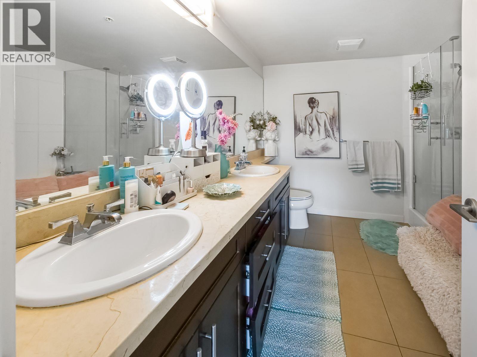 1075 Sunset Drive Unit# 401, Kelowna, British Columbia  V1Y 9Y9 - Photo 8 - 10390759