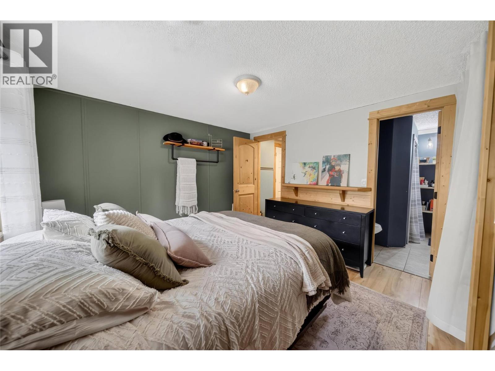 3675 Edwards Road, Baynes Lake, British Columbia  V0B 1T4 - Photo 26 - 10390500