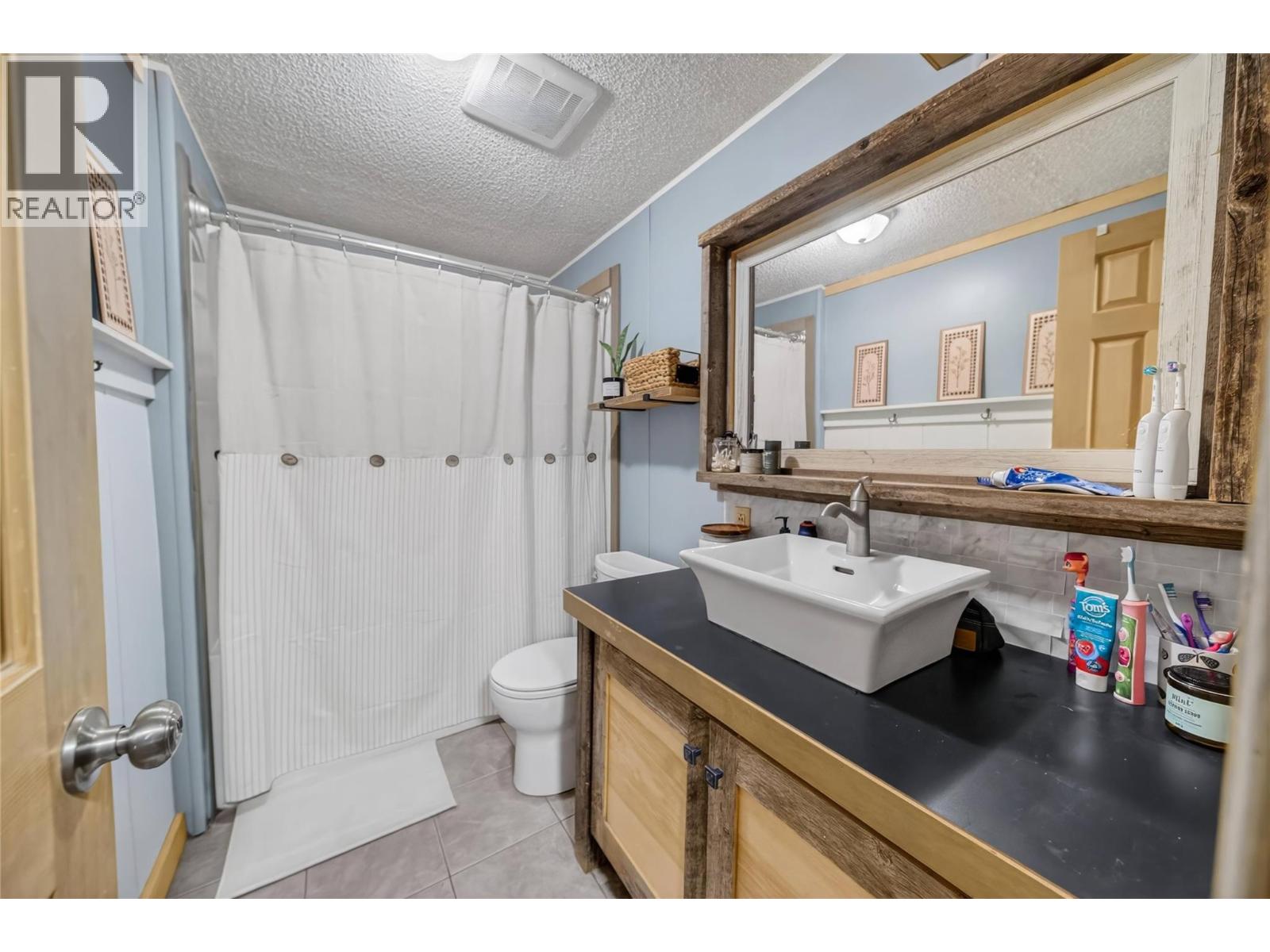 3675 Edwards Road, Baynes Lake, British Columbia  V0B 1T4 - Photo 32 - 10390500