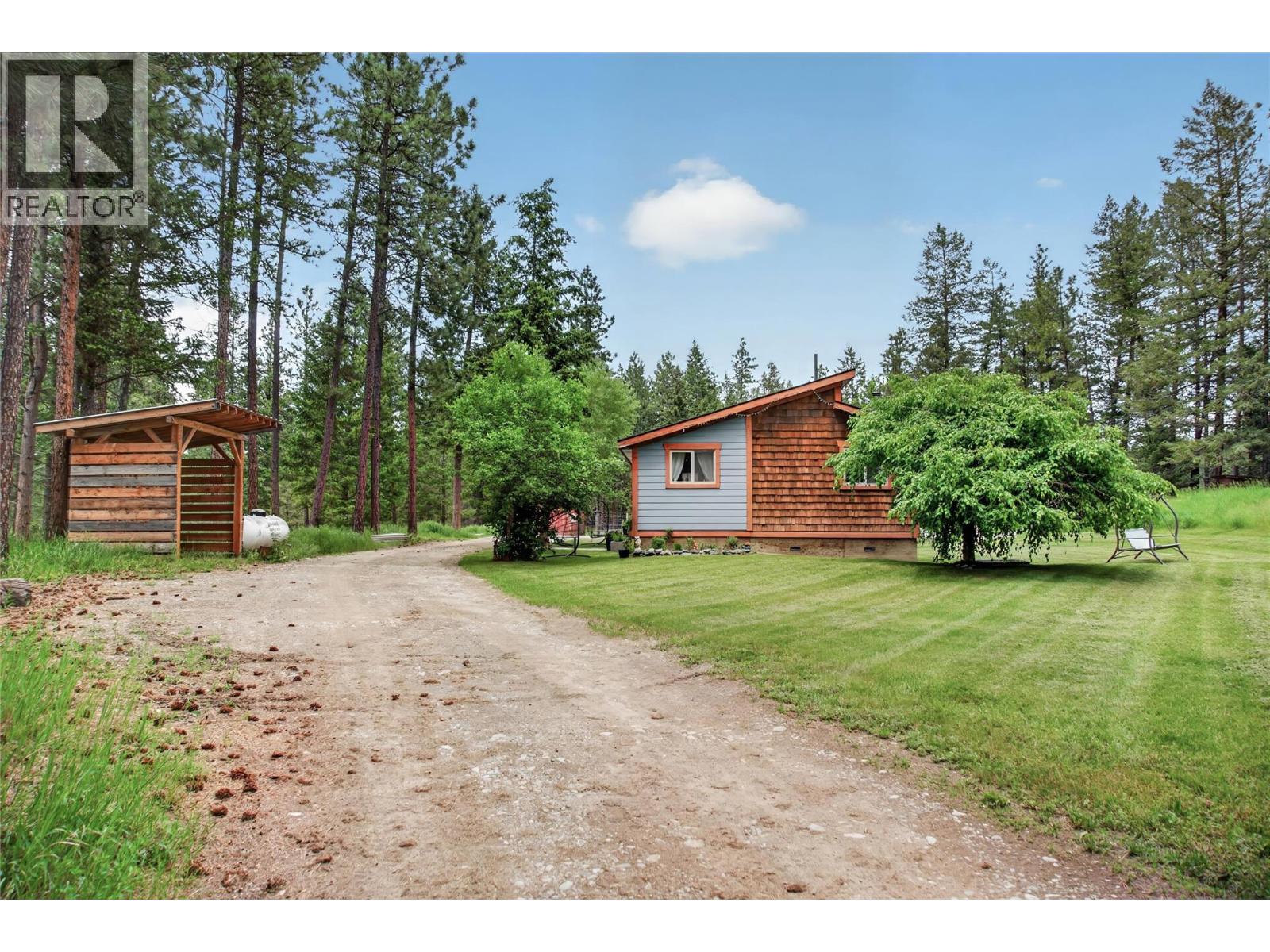 3675 Edwards Road, Baynes Lake, British Columbia  V0B 1T4 - Photo 34 - 10390500