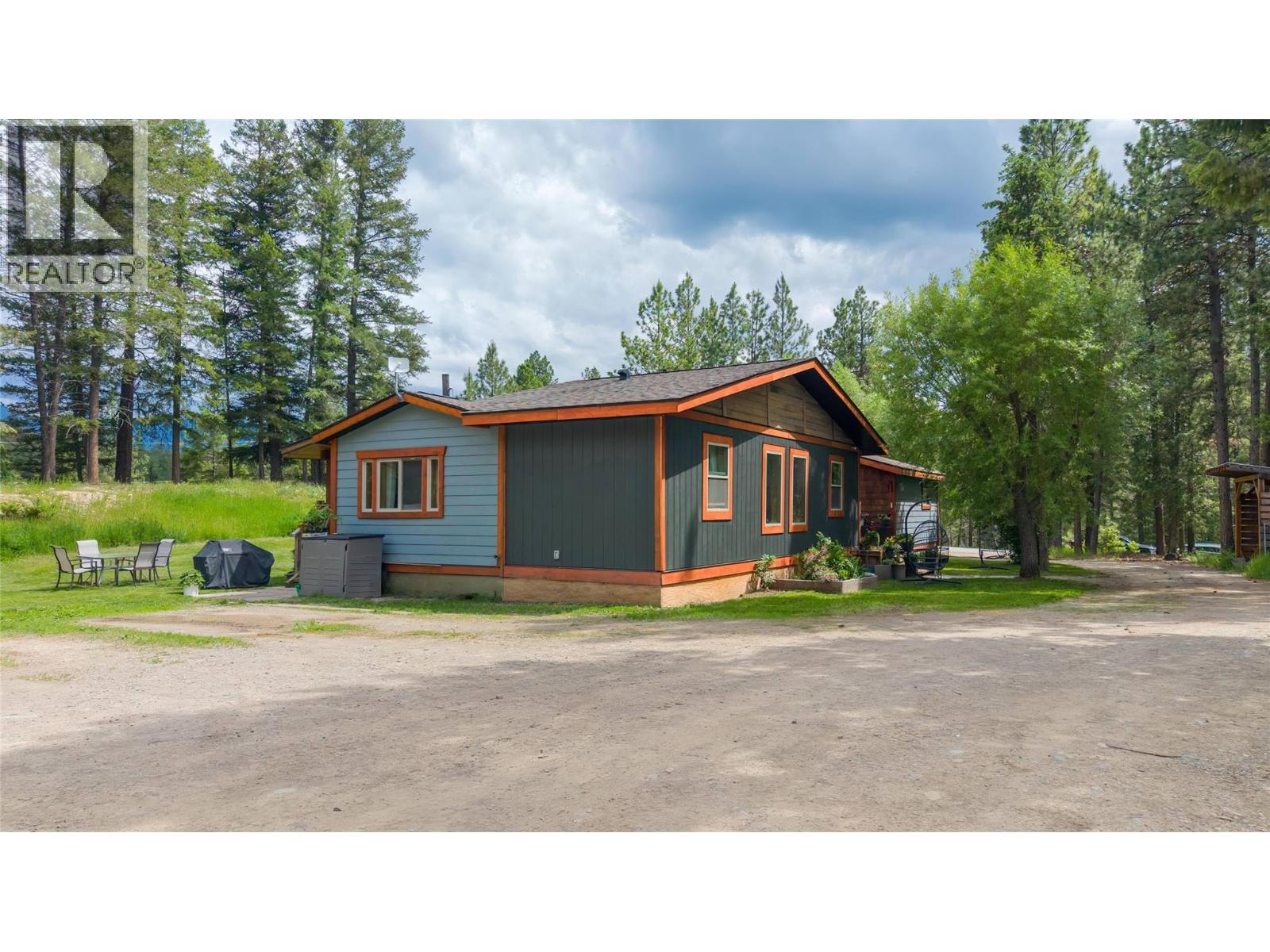 3675 Edwards Road, Baynes Lake, British Columbia  V0B 1T4 - Photo 36 - 10390500