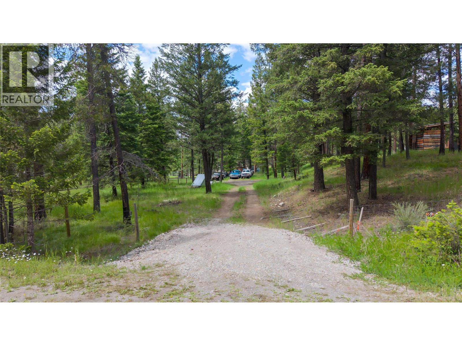 3675 Edwards Road, Baynes Lake, British Columbia  V0B 1T4 - Photo 49 - 10390500