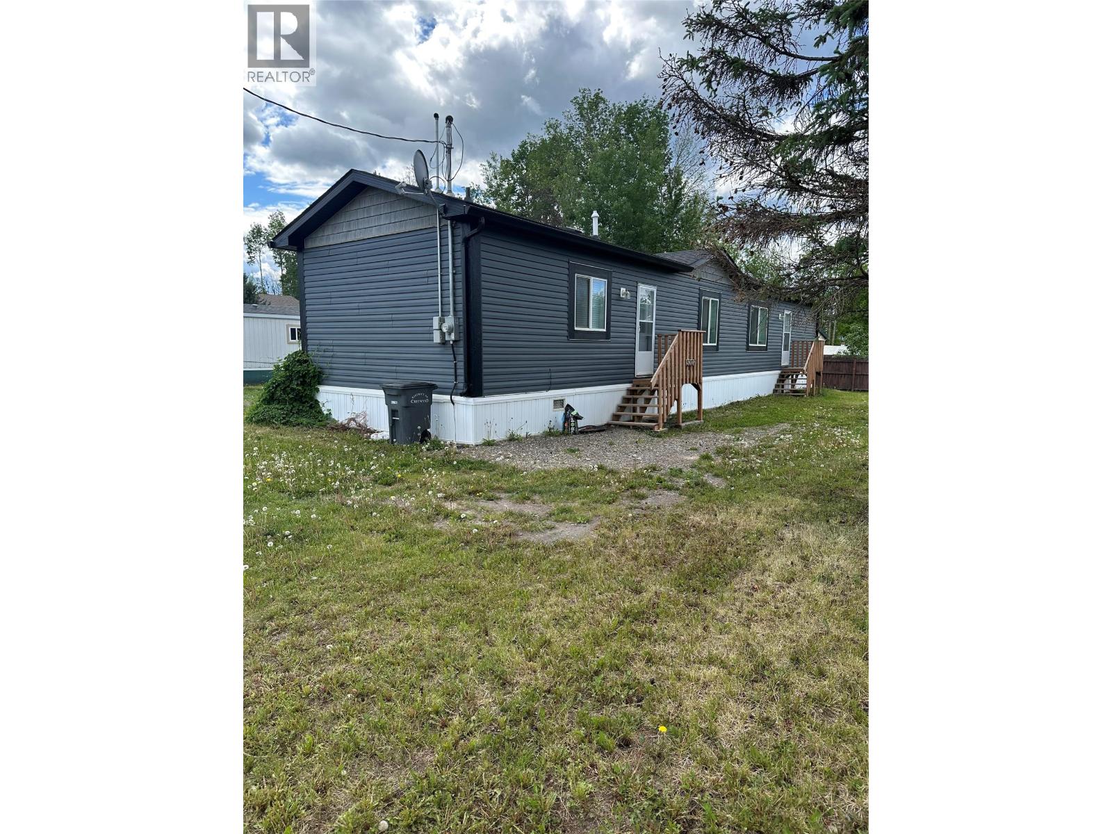 5207&5209 43 Street, Chetwynd, British Columbia  V0C 1J0 - Photo 1 - 10391062