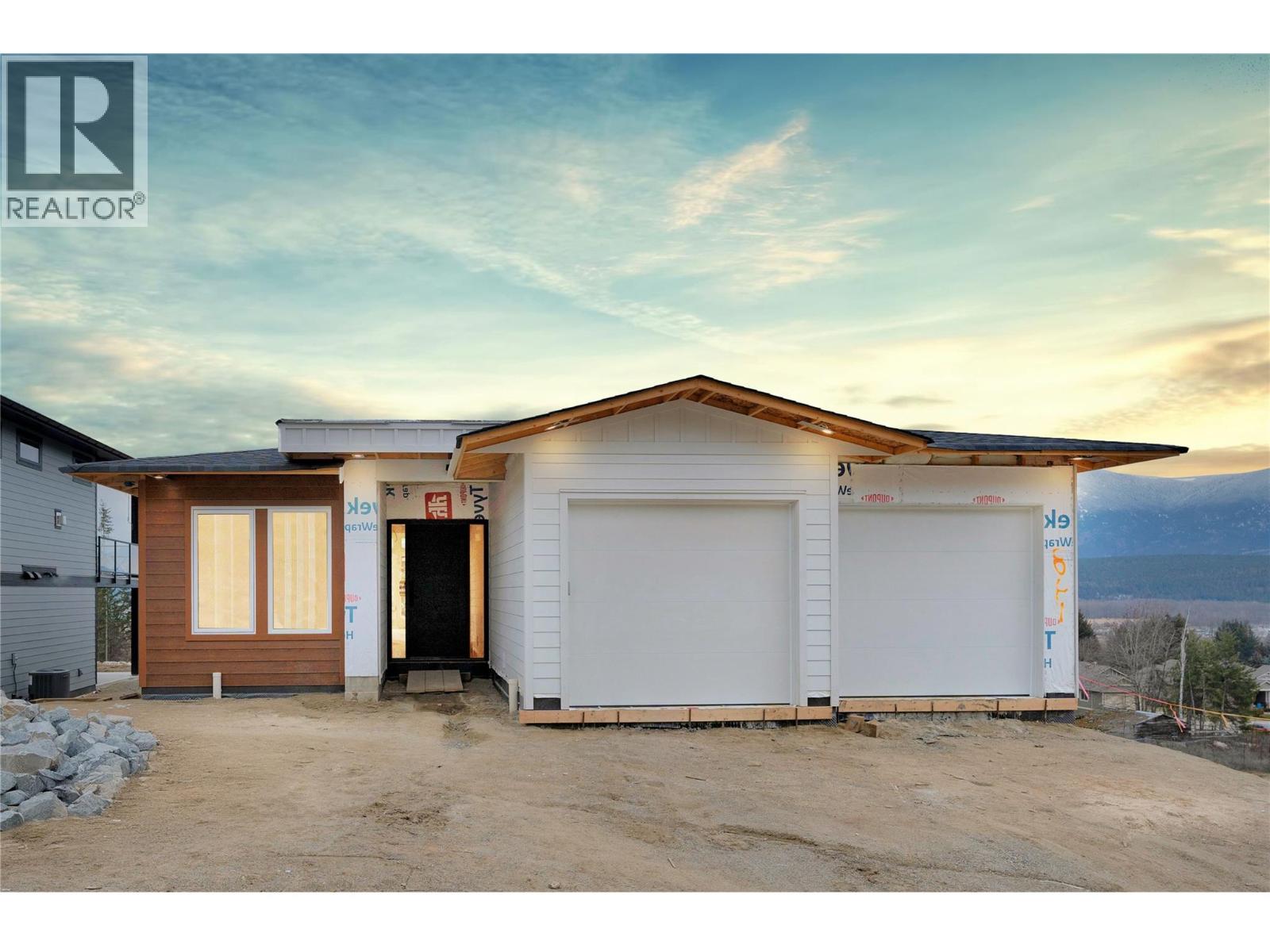 931 25 Avenue SW, salmon arm, British Columbia