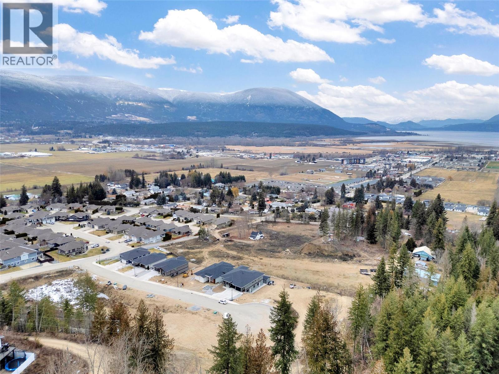 931 25 Avenue Sw, Salmon Arm, British Columbia  V1E 1T9 - Photo 13 - 10390854
