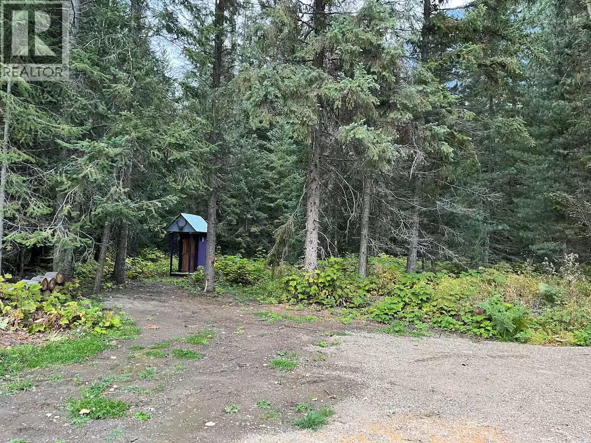 130 Kingfisher Road, Summit Lake, British Columbia  V0G 1R1 - Photo 12 - 10390470