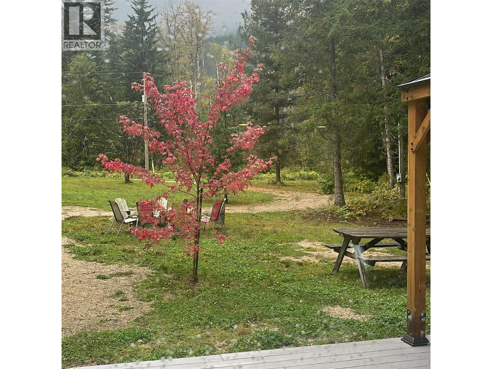 130 Kingfisher Road, Summit Lake, British Columbia  V0G 1R1 - Photo 13 - 10390470