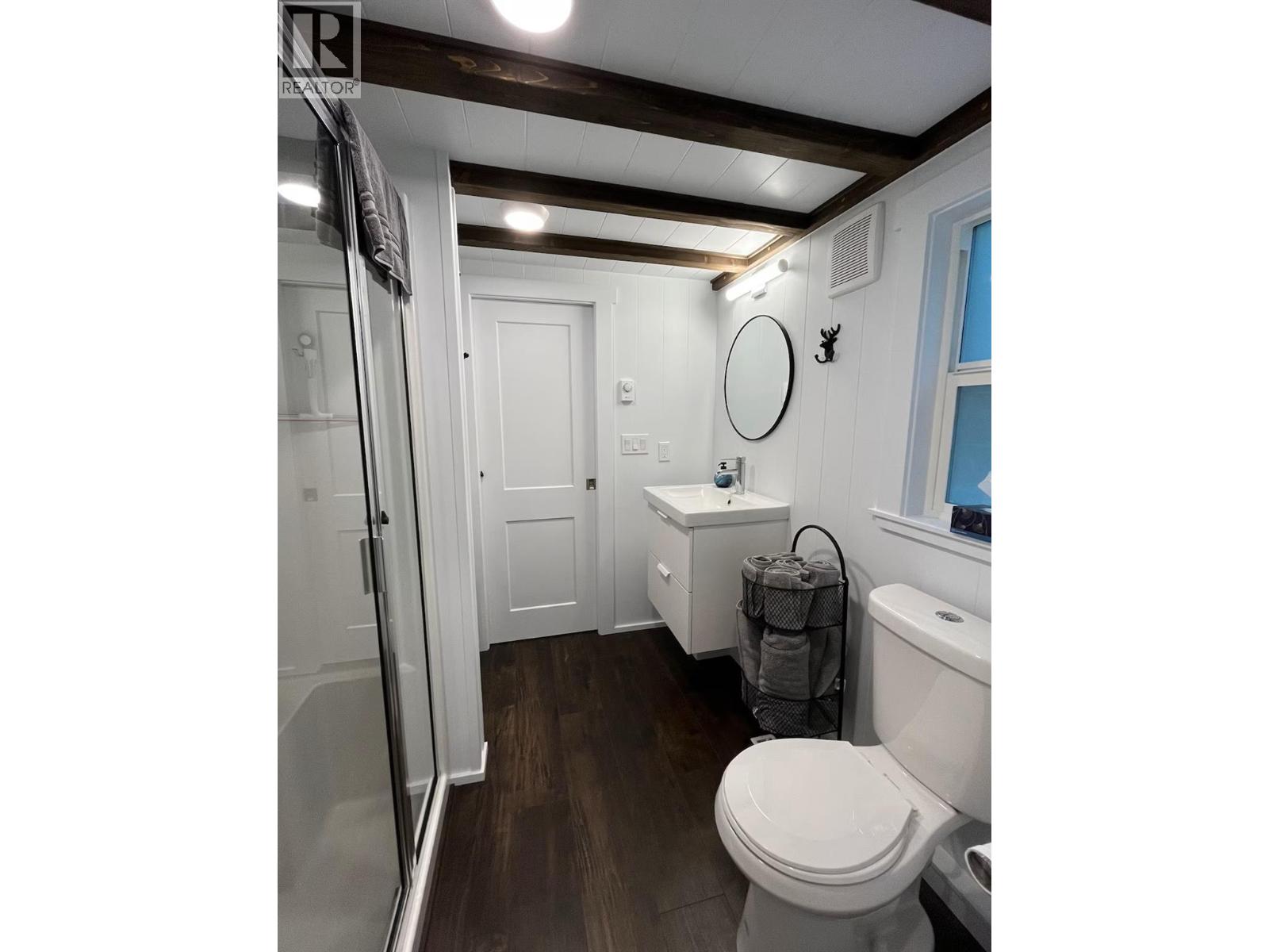 130 Kingfisher Road, Summit Lake, British Columbia  V0G 1R1 - Photo 17 - 10390470