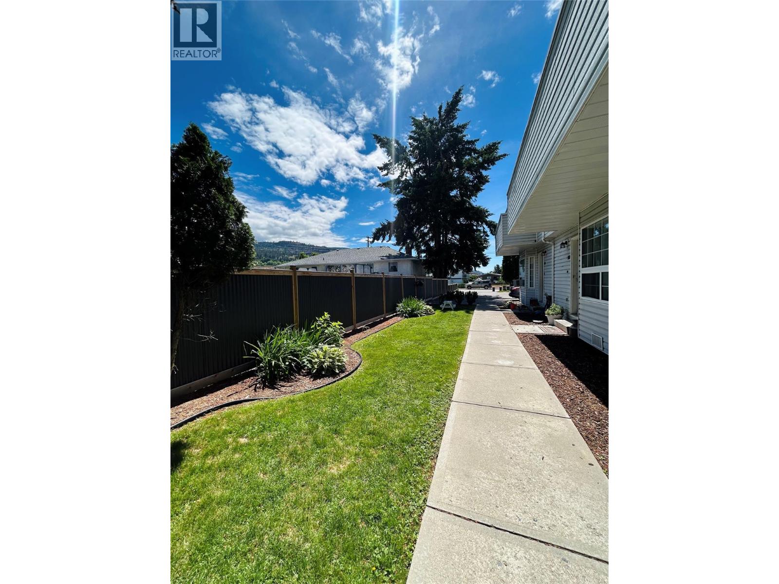 173 Green Avenue Unit# 103, Penticton, British Columbia  V2A 3S9 - Photo 2 - 10391051