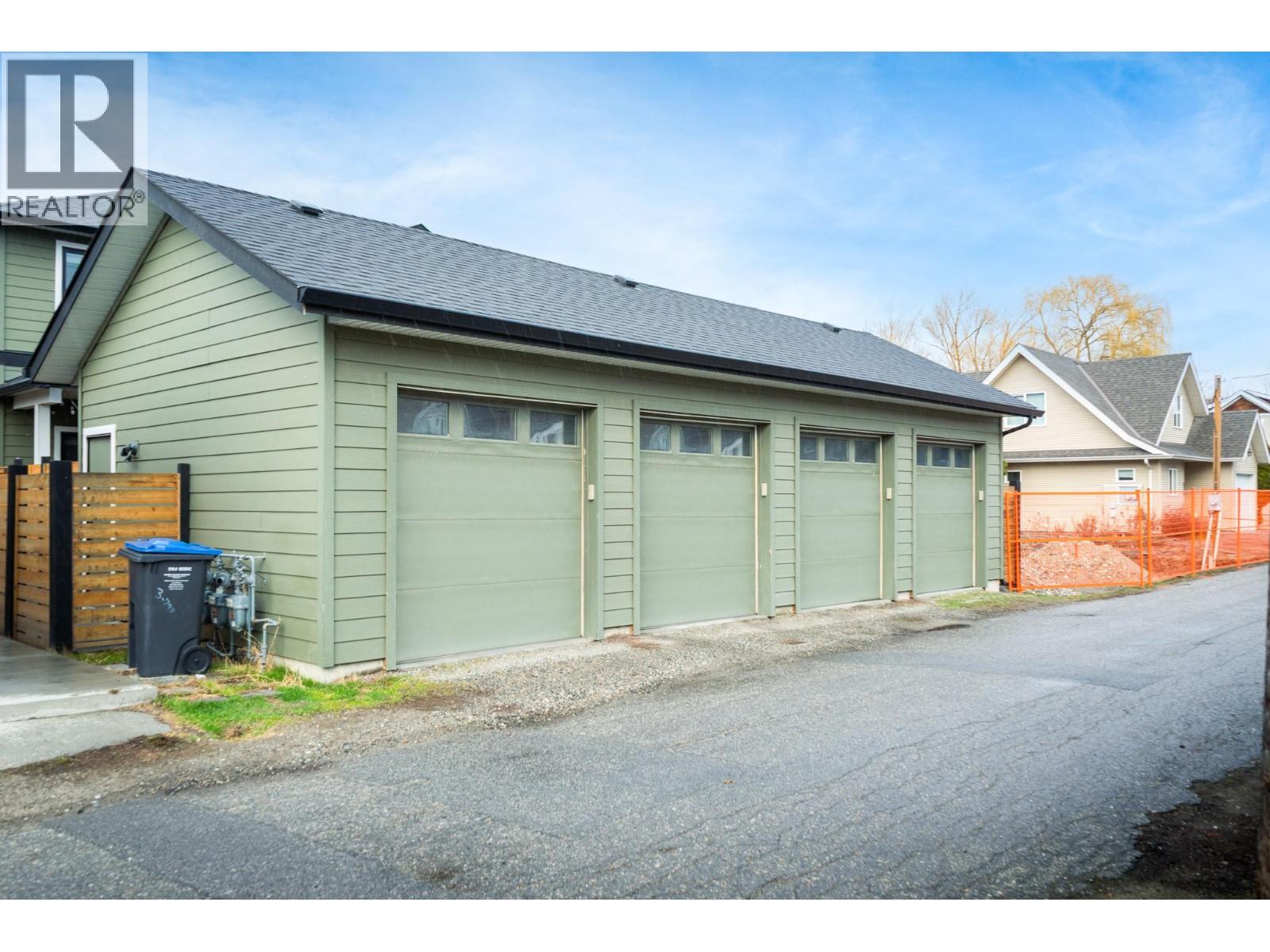 805 Burne Avenue Unit# 4, Kelowna, British Columbia  V1Y 5P6 - Photo 29 - 10390901