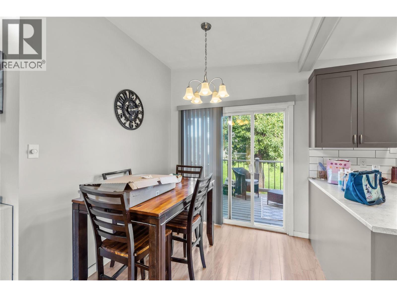745 Kelly Drive, Kamloops, British Columbia  V2B 4G5 - Photo 10 - 10390186