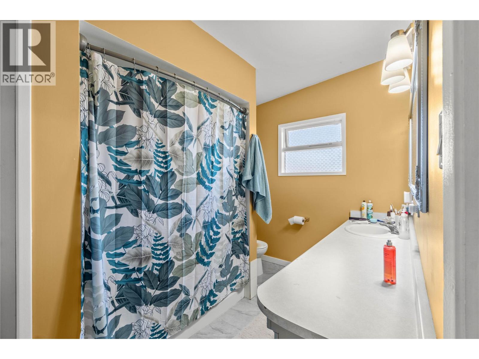 745 Kelly Drive, Kamloops, British Columbia  V2B 4G5 - Photo 14 - 10390186