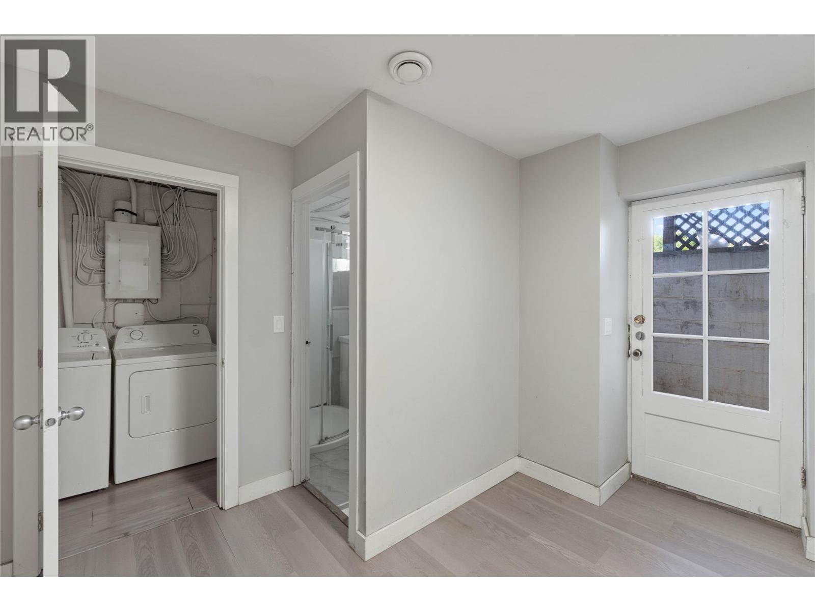 745 Kelly Drive, Kamloops, British Columbia  V2B 4G5 - Photo 17 - 10390186