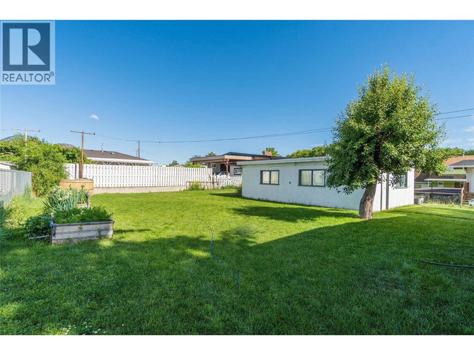 745 Kelly Drive, Kamloops, British Columbia  V2B 4G5 - Photo 31 - 10390186