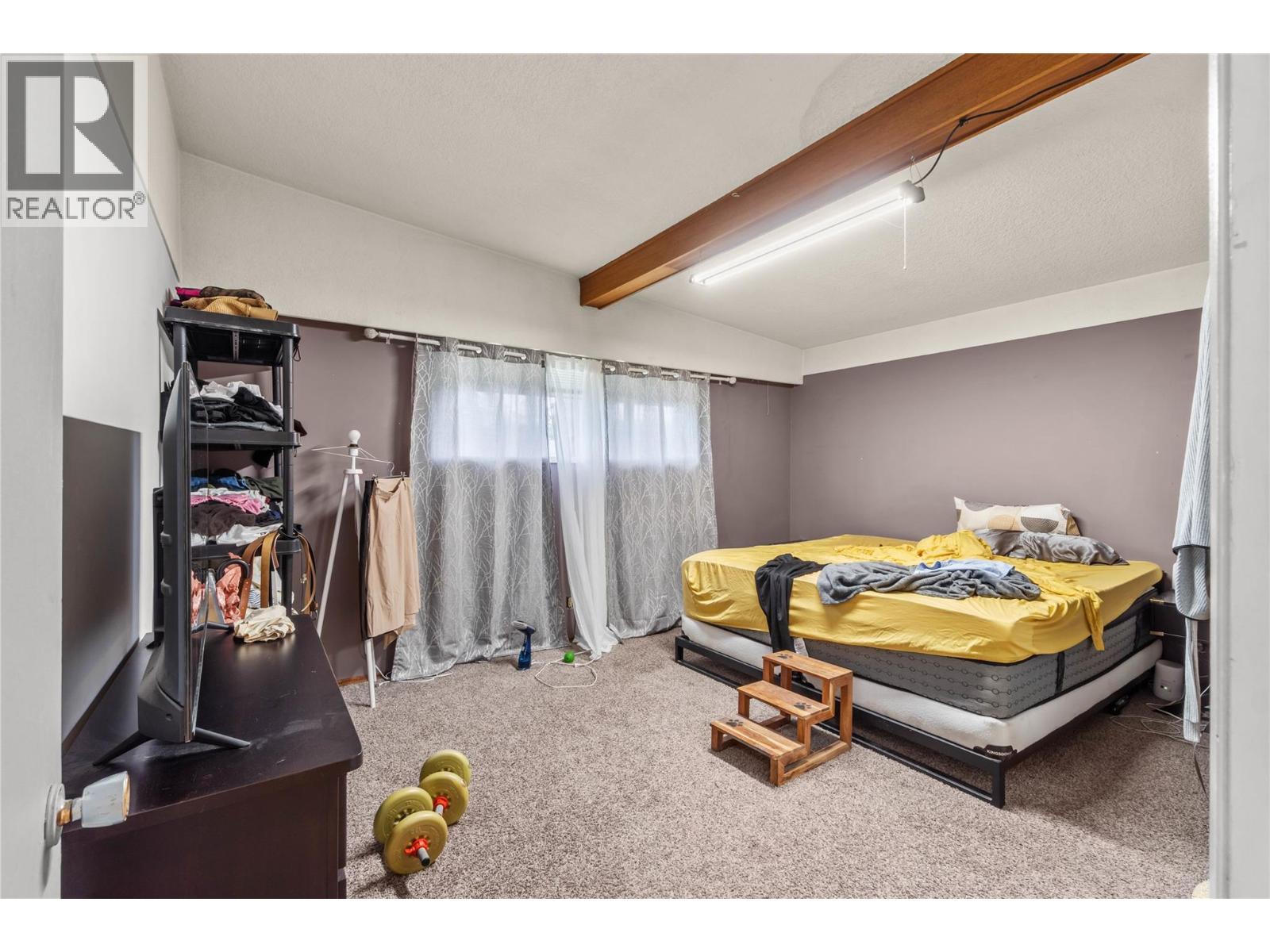 745 Kelly Drive, Kamloops, British Columbia  V2B 4G5 - Photo 6 - 10390186